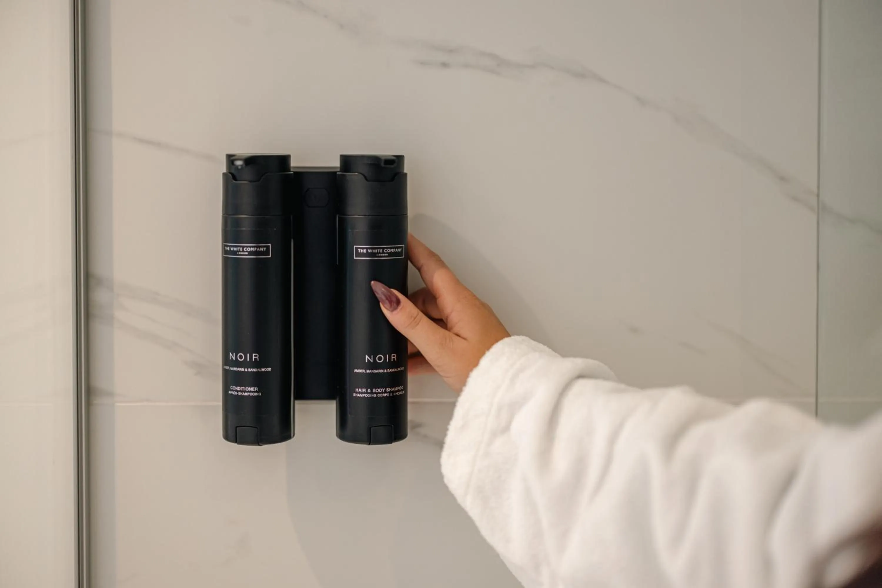 Shower in NOTO Hotel