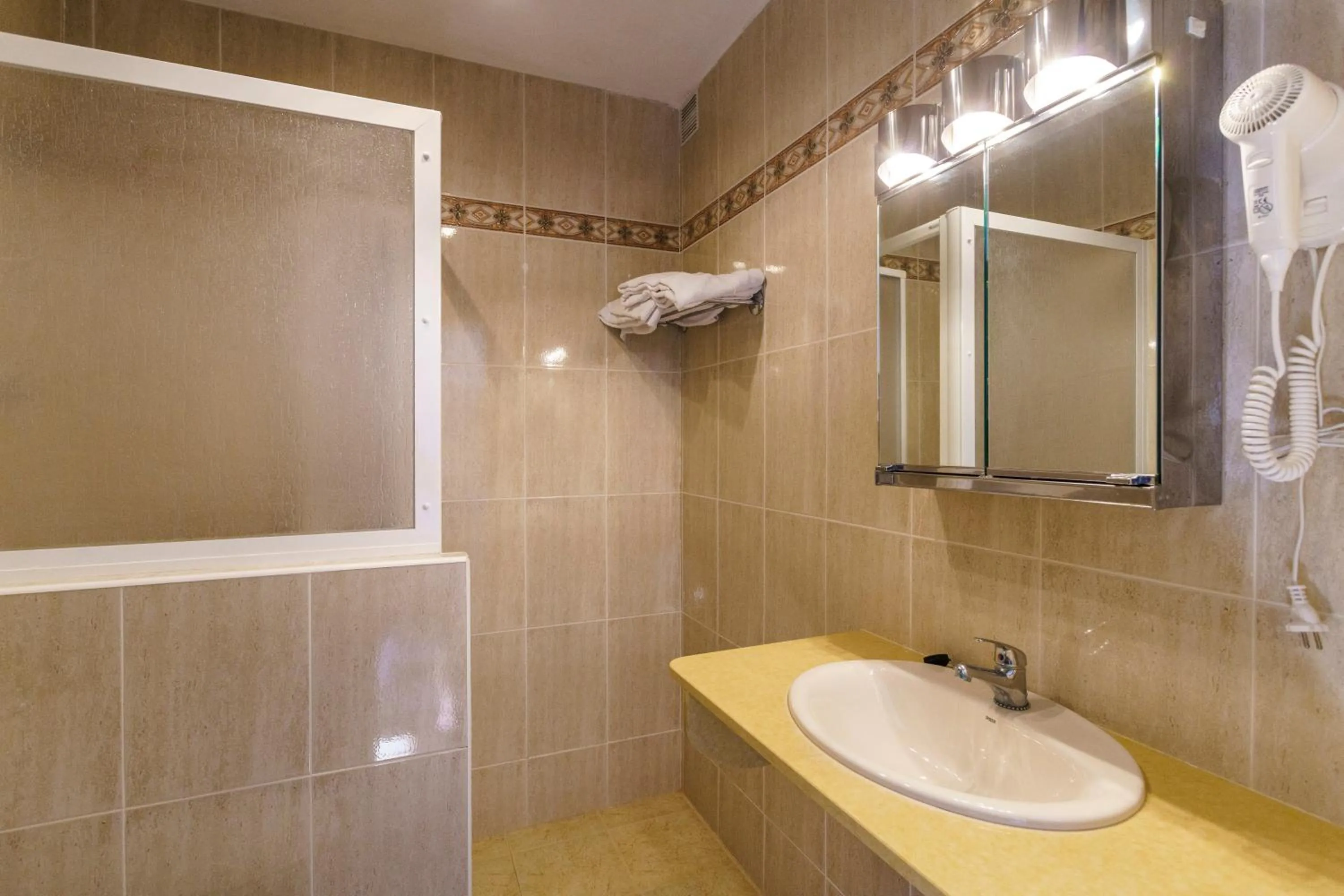 Bathroom in Apartamentos Posidonia