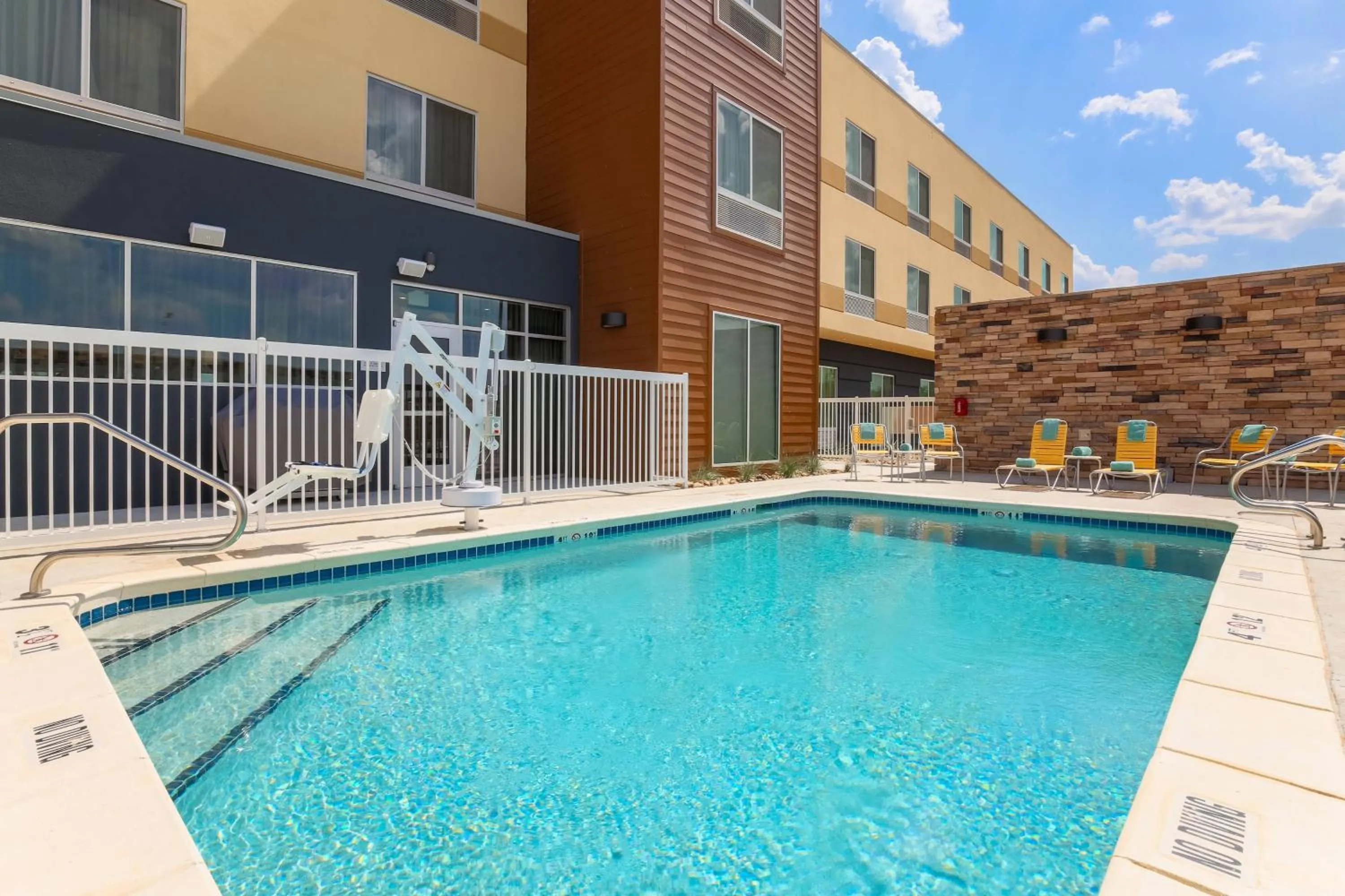 Swimming pool in Fairfield Inn & Suites by Marriott Cotulla