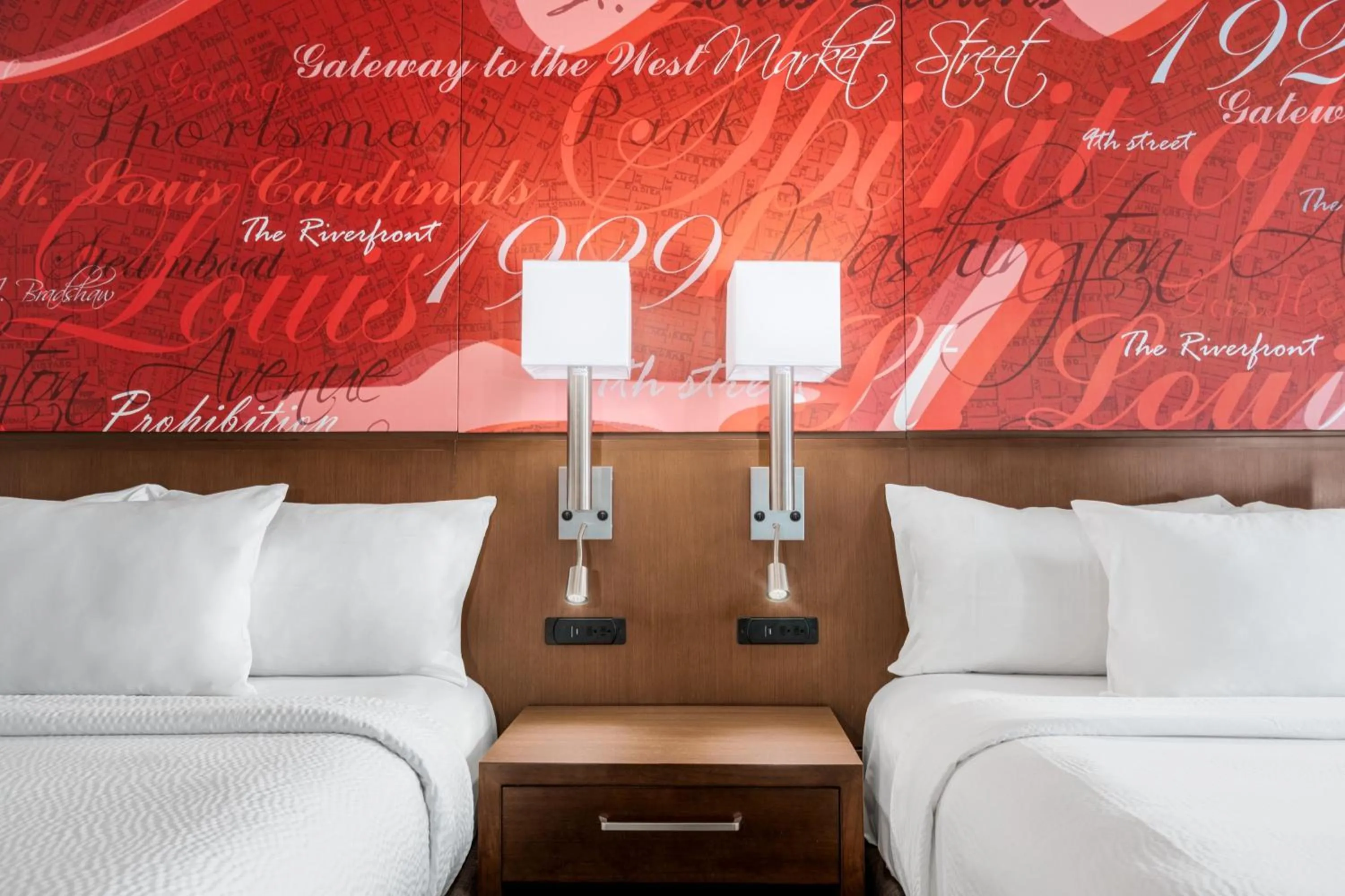 Photo of the whole room in Courtyard St. Louis Downtown/Convention Center