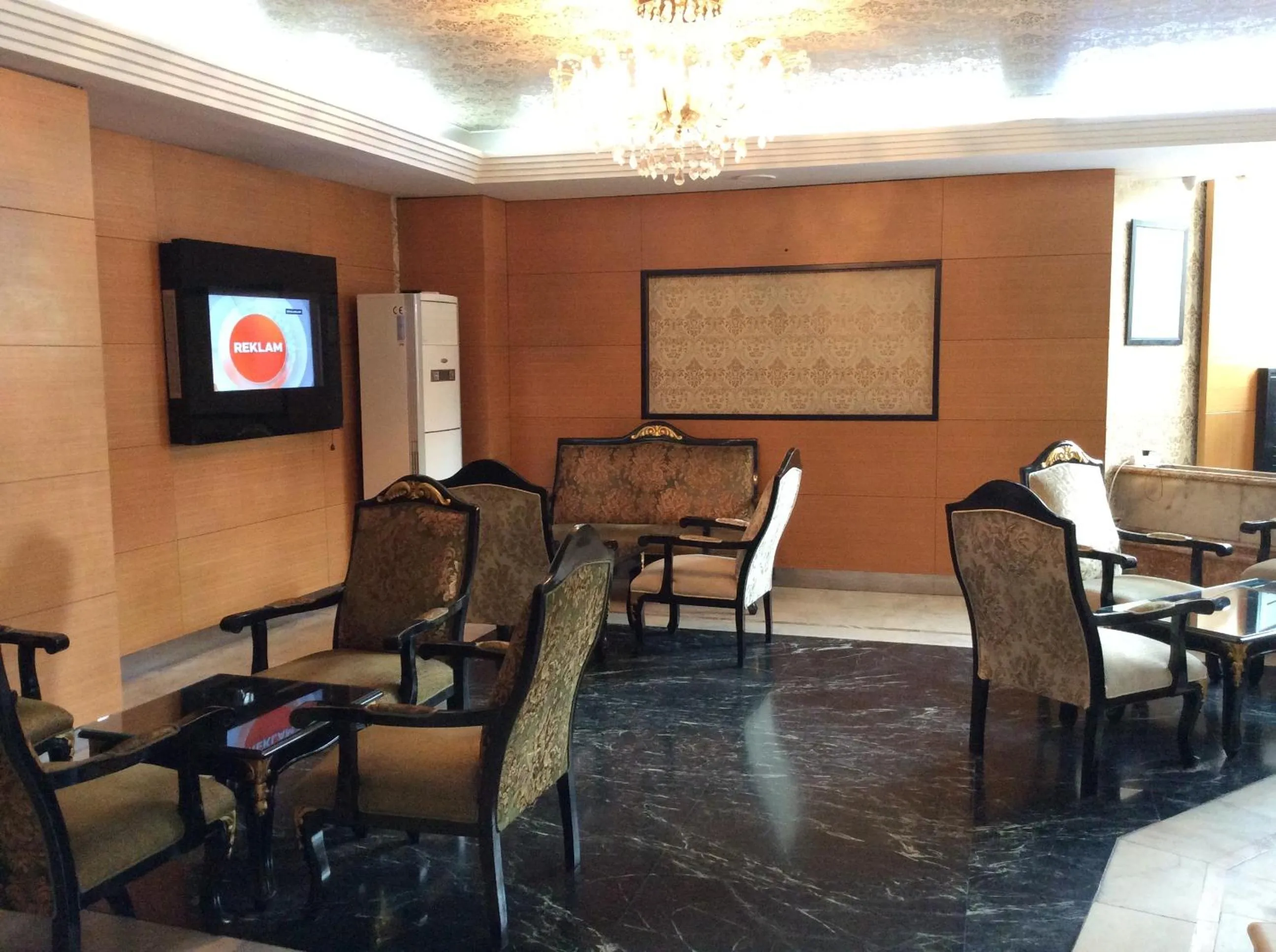 Lobby or reception in Ilıcak Hotel