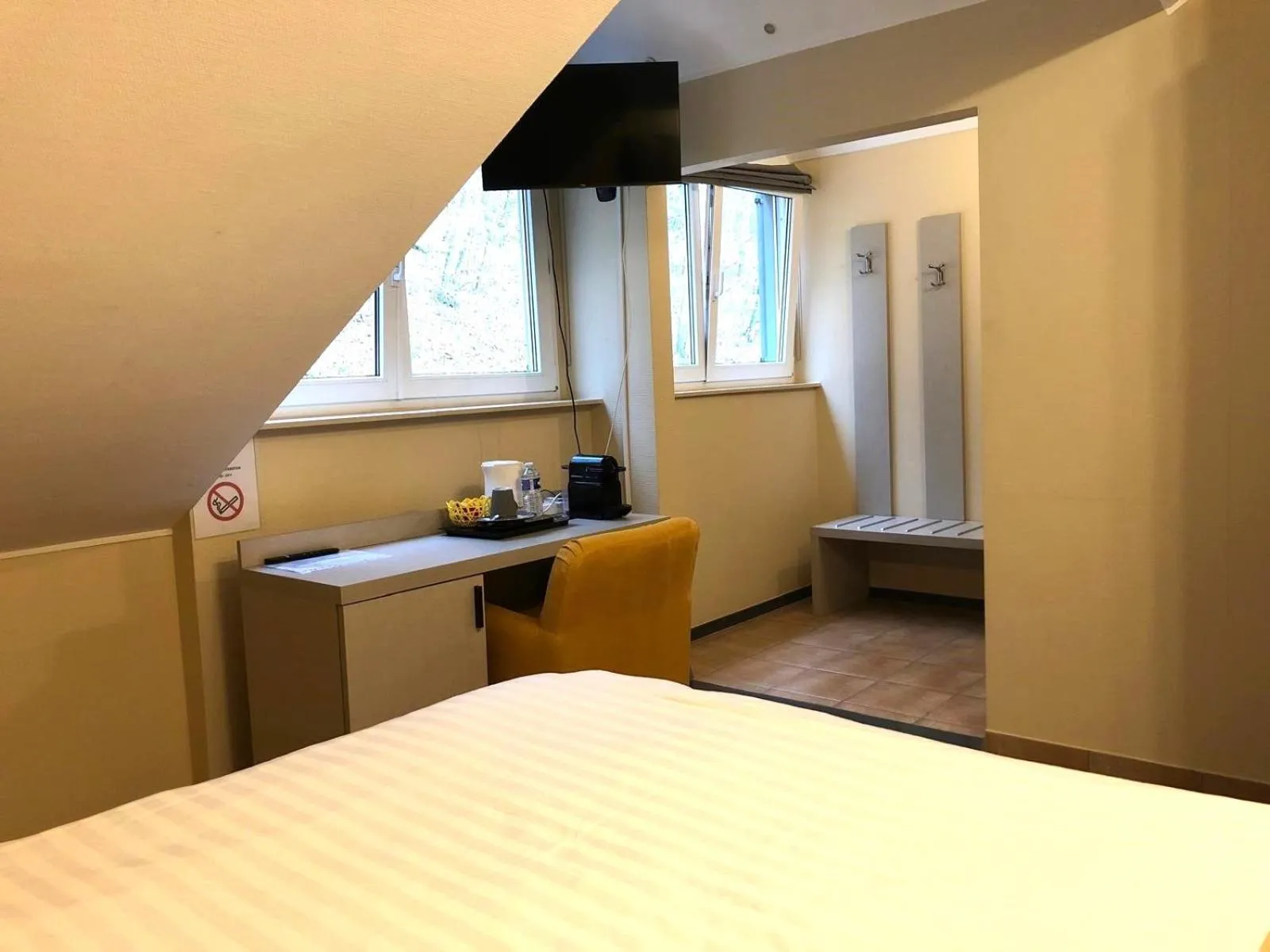 Bedroom, Bed in Appart-Hotel Gwendy