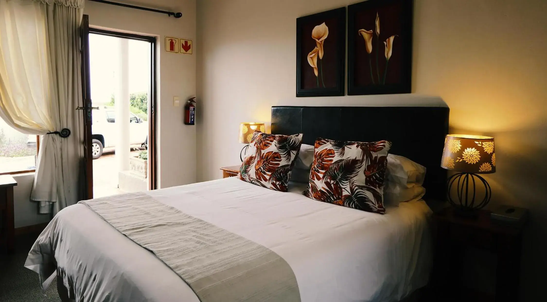 Queen Room with Courtyard View in Sea Whisper Self Catering Queen Room with Courtyard View in Sea Whisper Self Catering