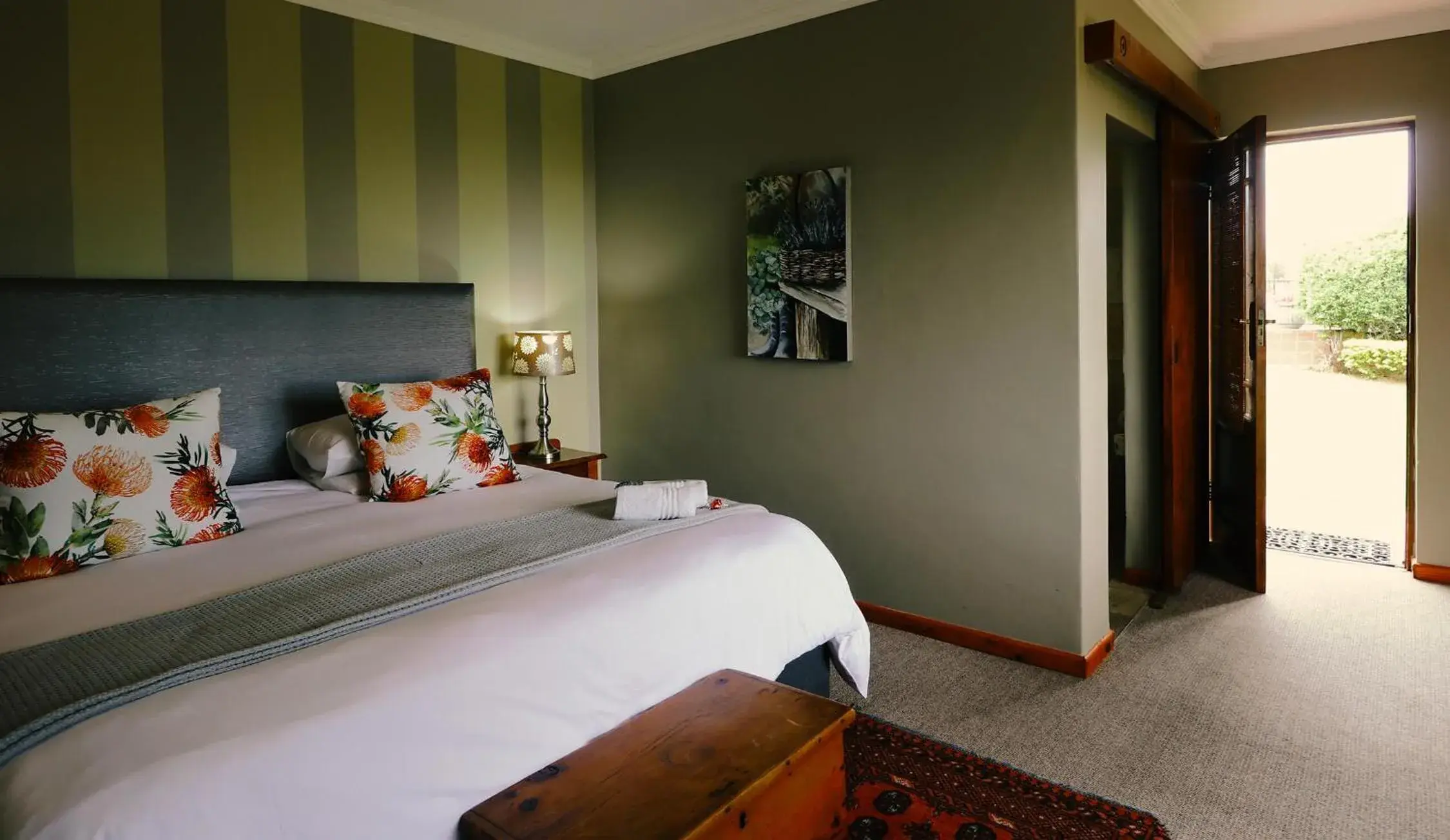 Deluxe Suite with Sea View - single occupancy in Sea Whisper Self Catering Deluxe Suite with Sea View - single occupancy in Sea Whisper Self Catering