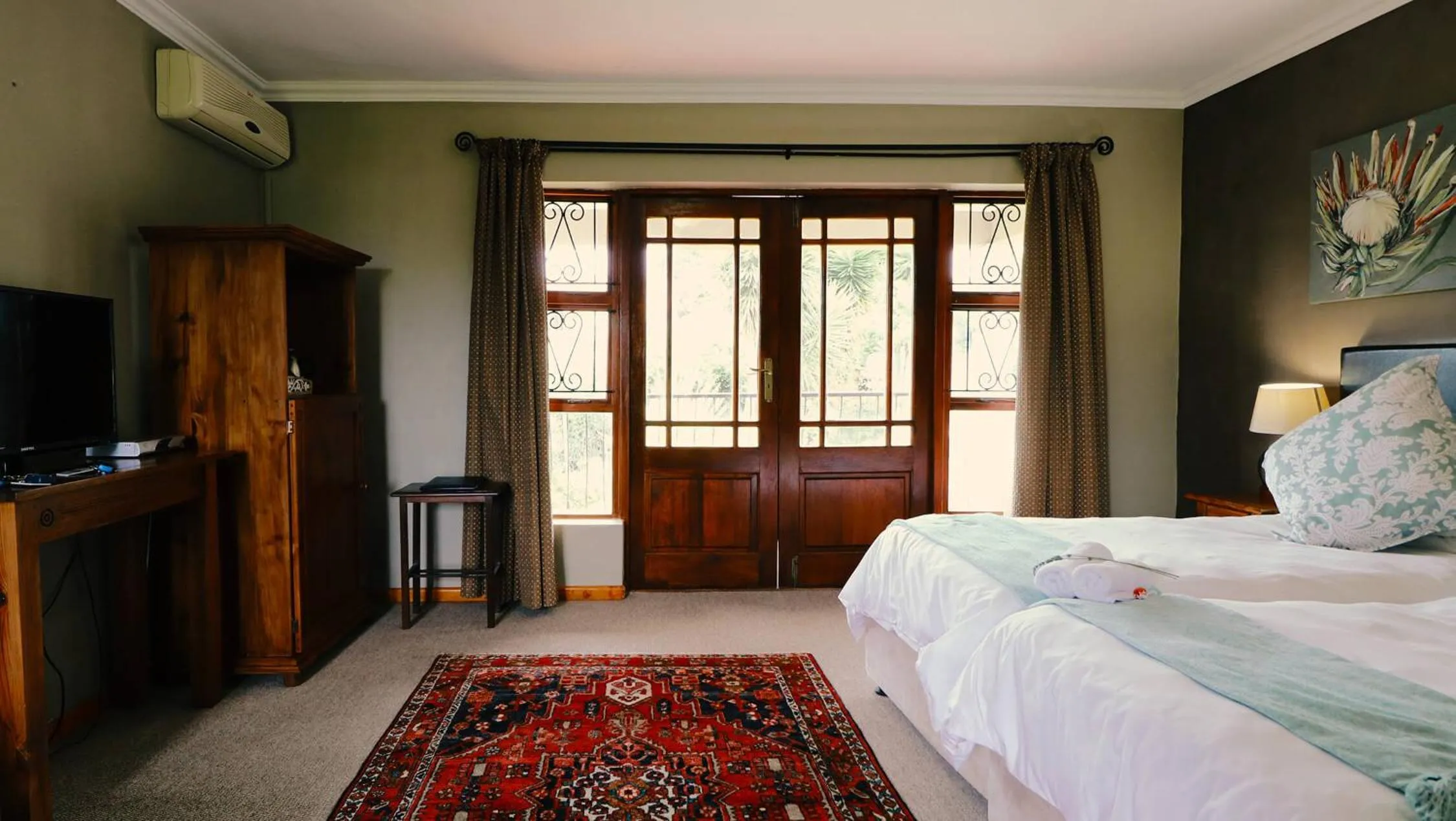 Sea Whisper Self Catering