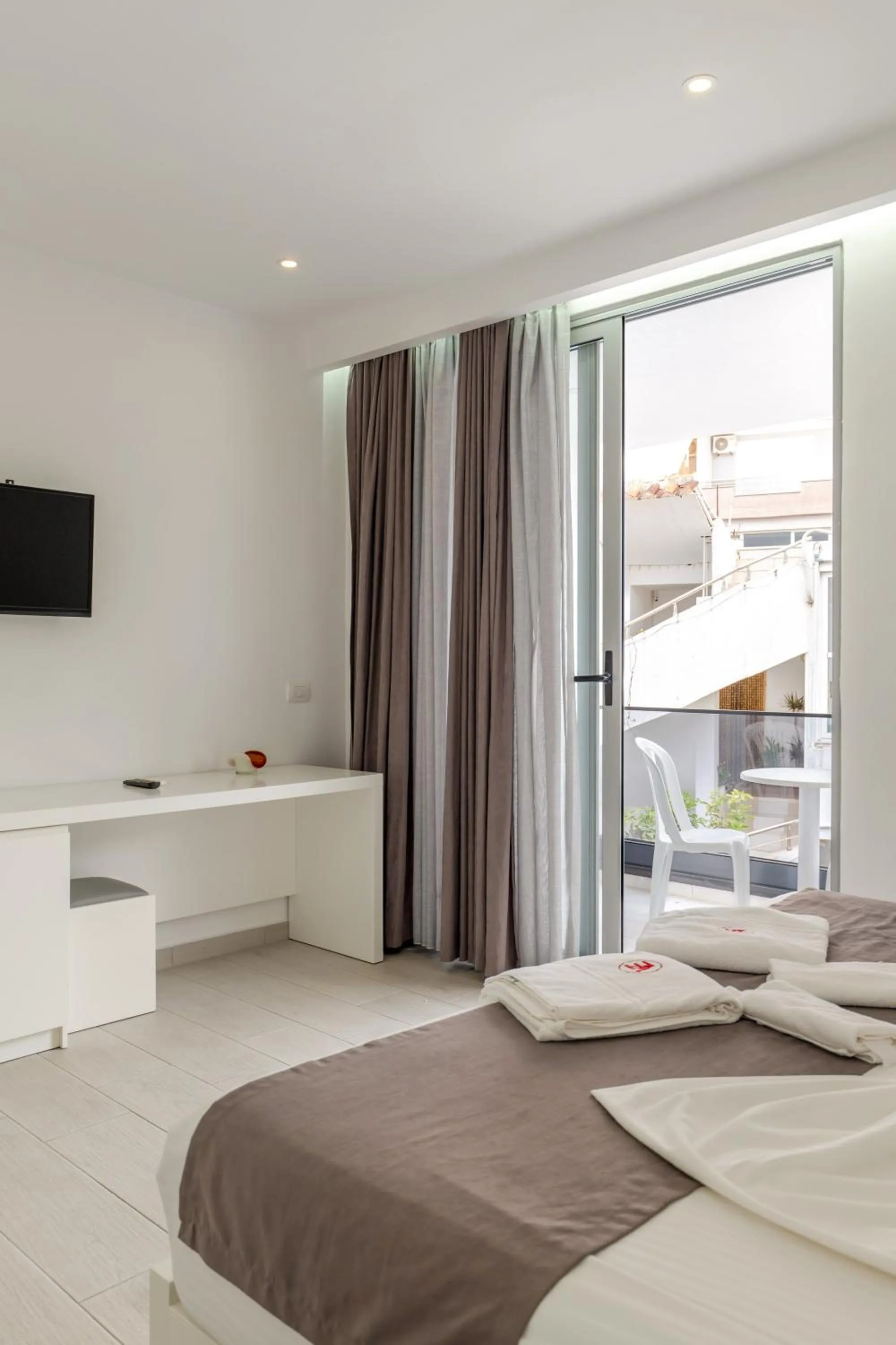 Bed in Vila Era Beach