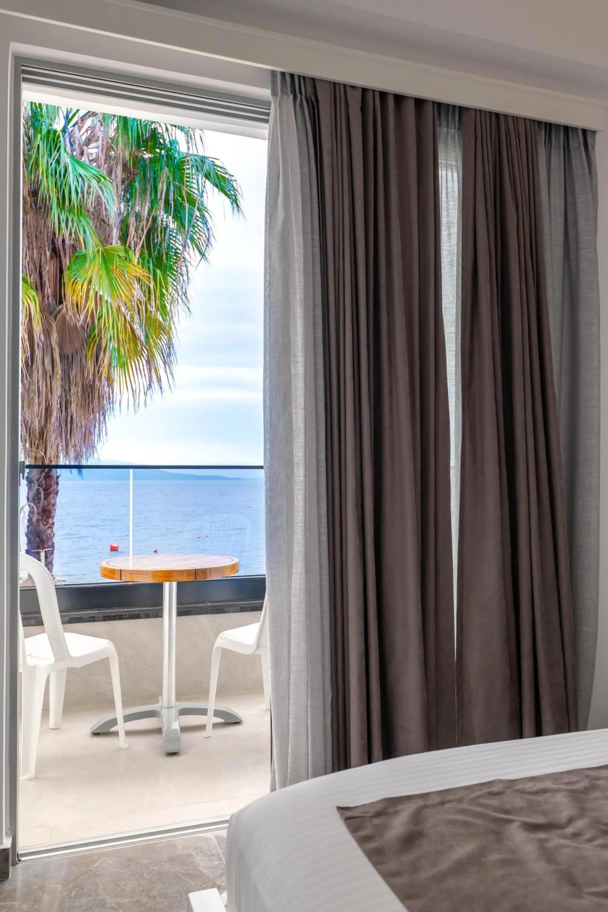 Bed in Vila Era Beach