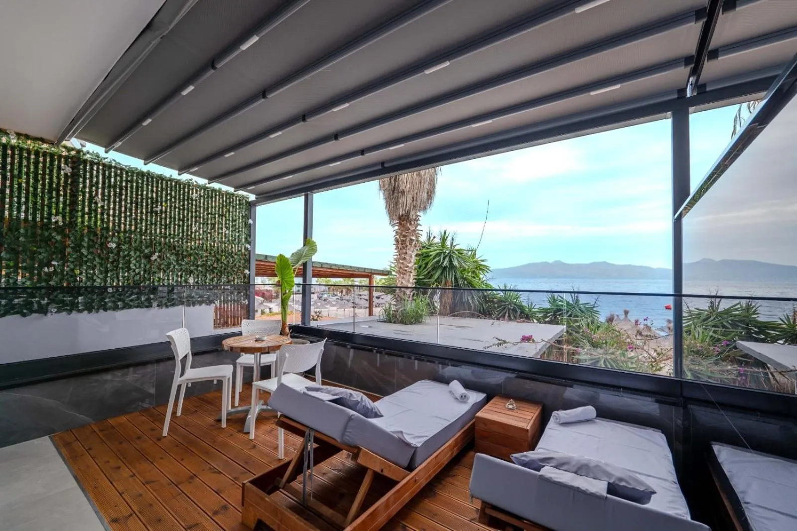 Patio in Vila Era Beach