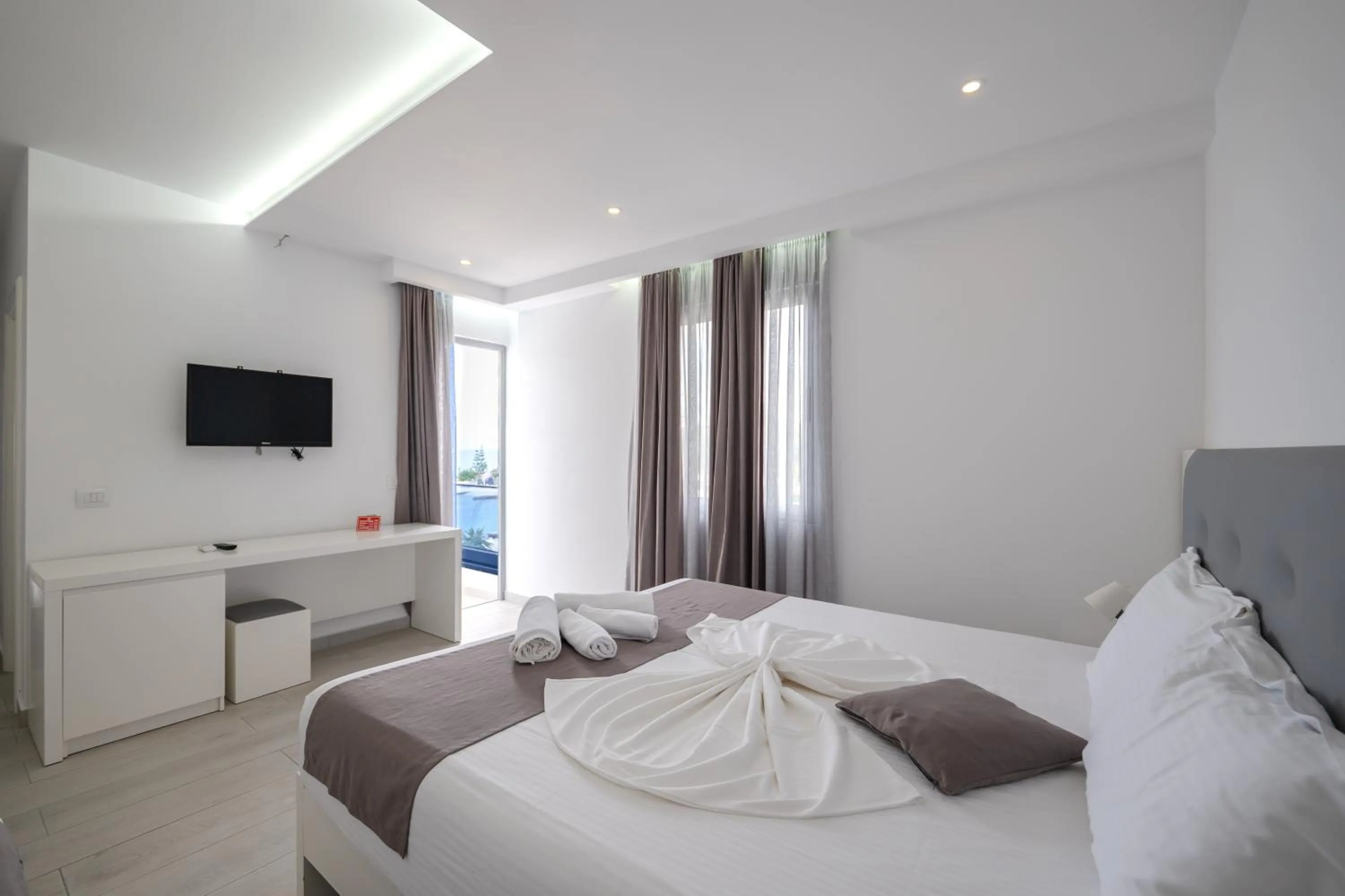 Bed in Vila Era Beach