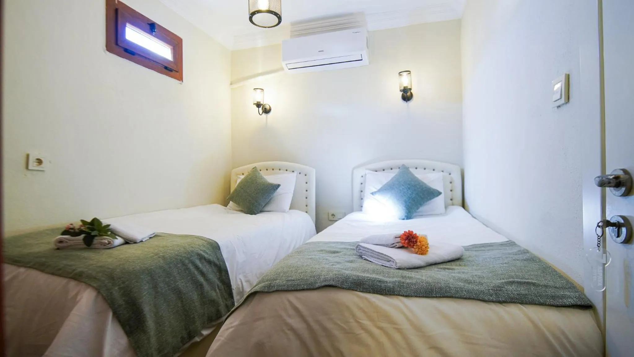Bed in Bozcaada Aspava Otel