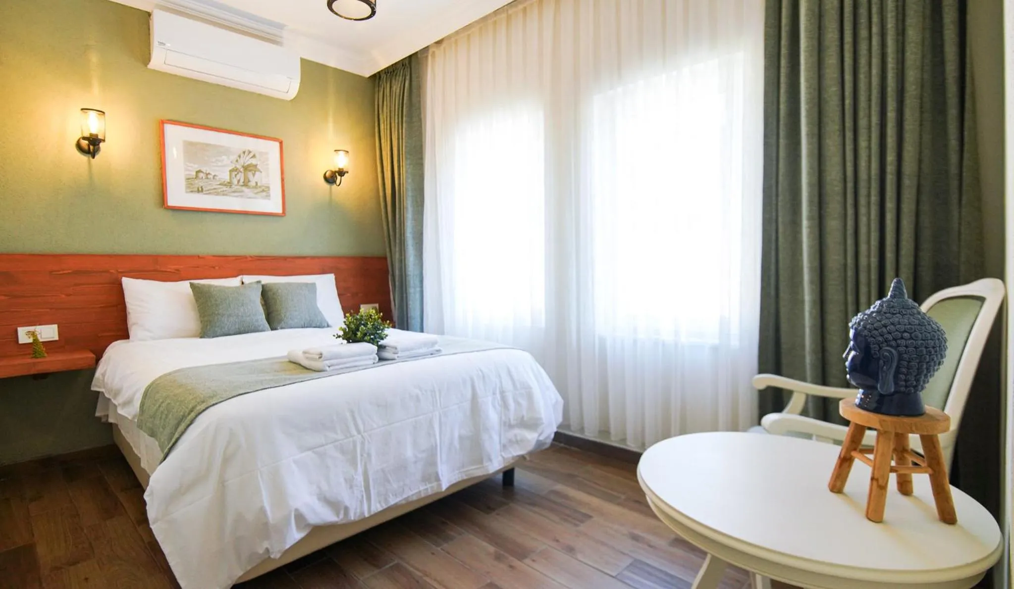 Photo of the whole room, Bed in Bozcaada Aspava Otel