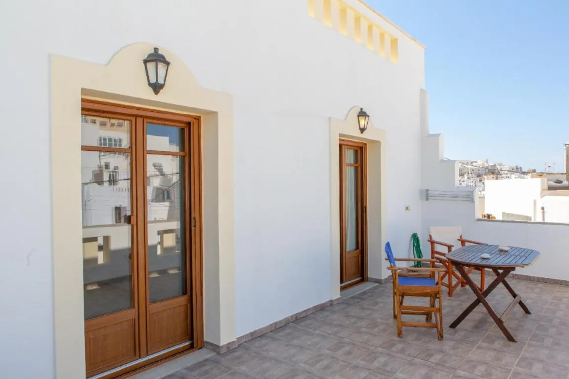 Like Home Naxos