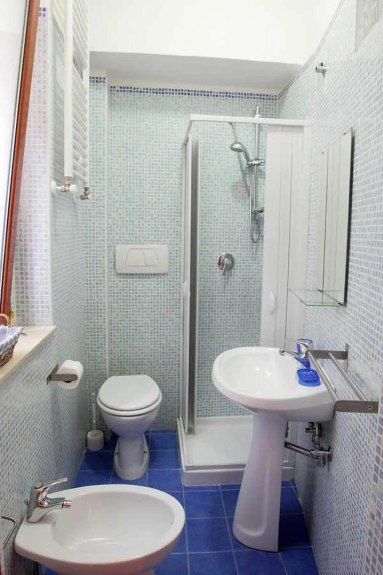 Bathroom in Dei Meravigli