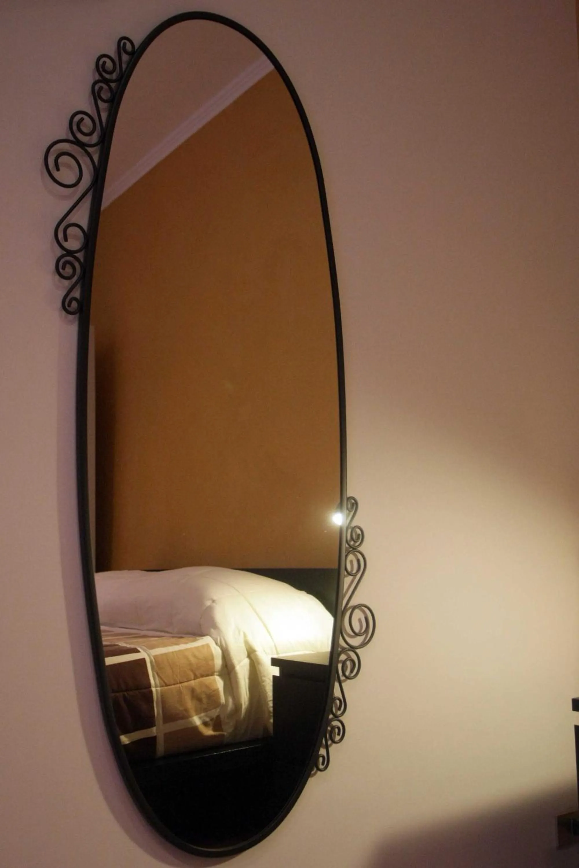 Decorative detail in Dei Meravigli