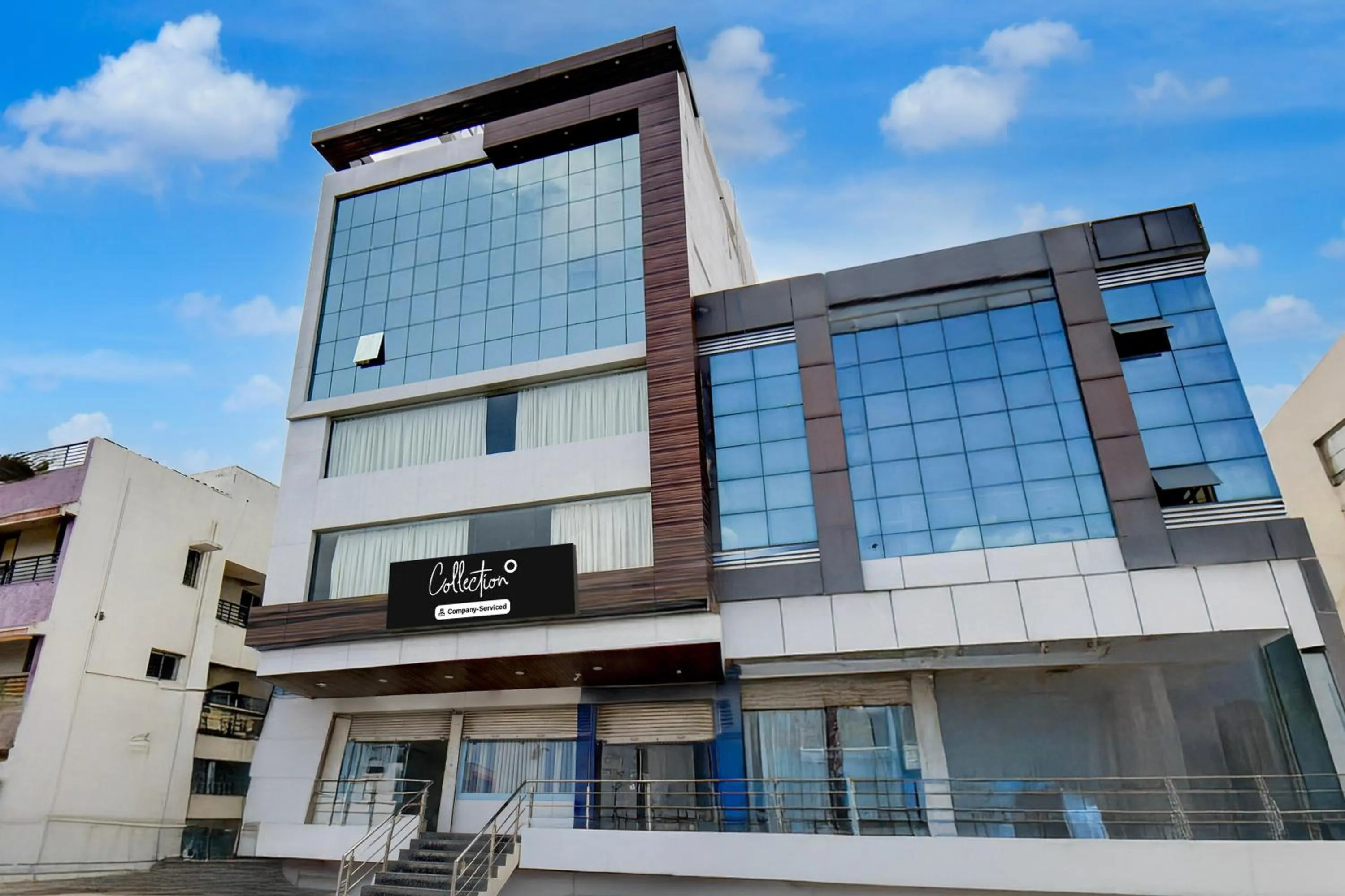 Facade/entrance in Super Collection O Aurangabad Shendra MIDC Formerly Prayag Inn