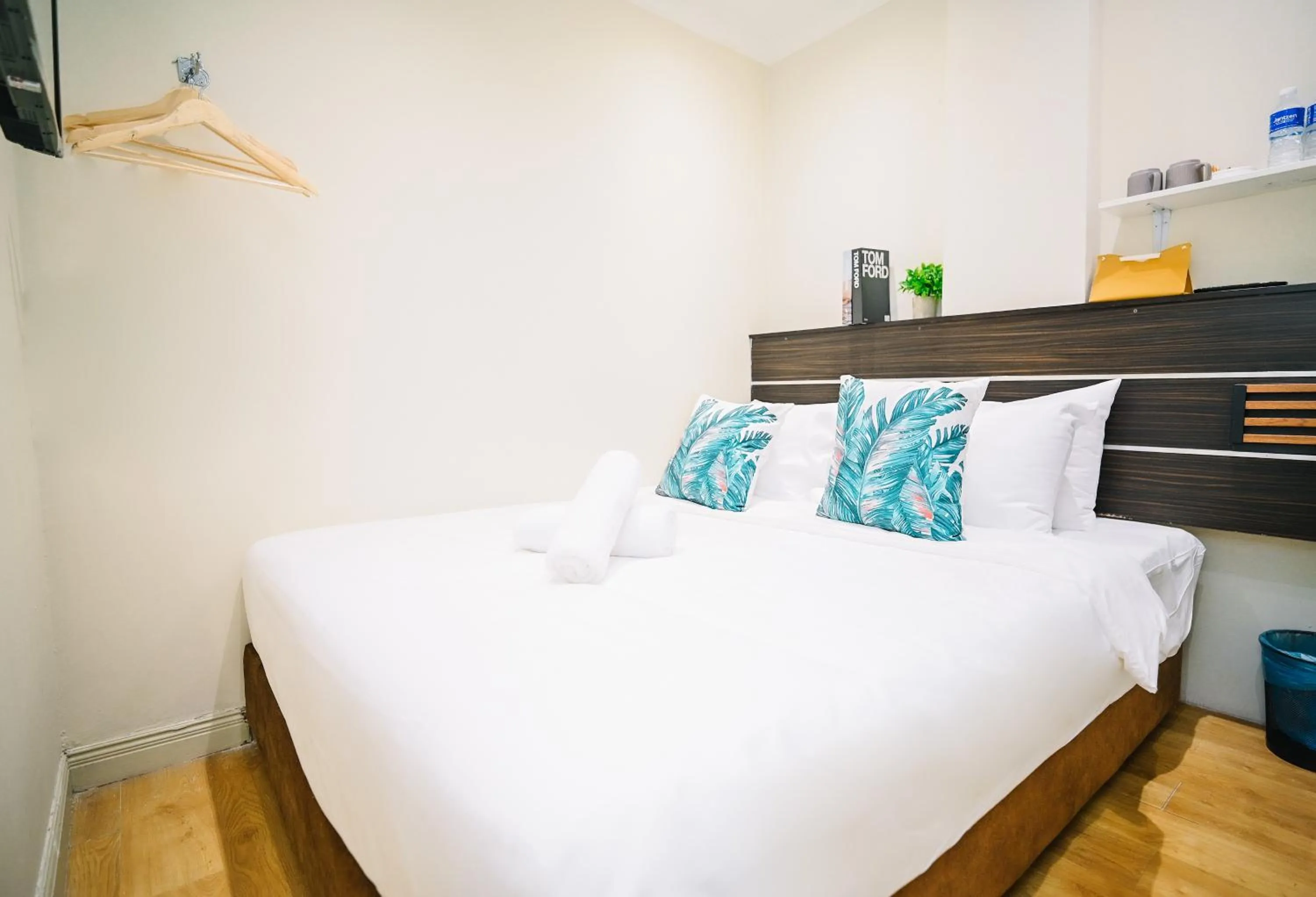 Bed in Swing & Pillows - Sungei Wang Bukit Bintang