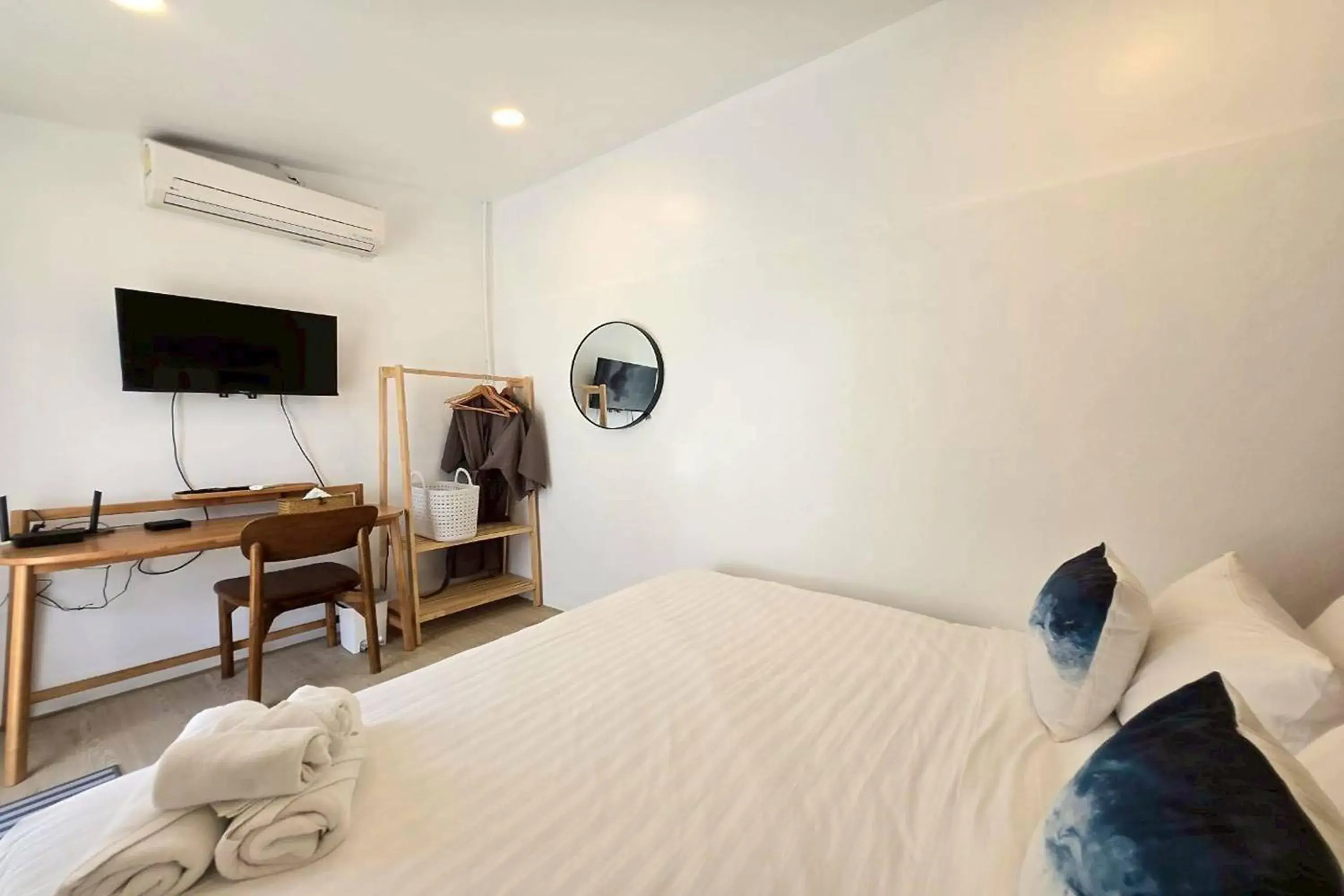 Three-Bedroom House in Breezy Bliss Home Three-Bedroom House in Breezy Bliss Home