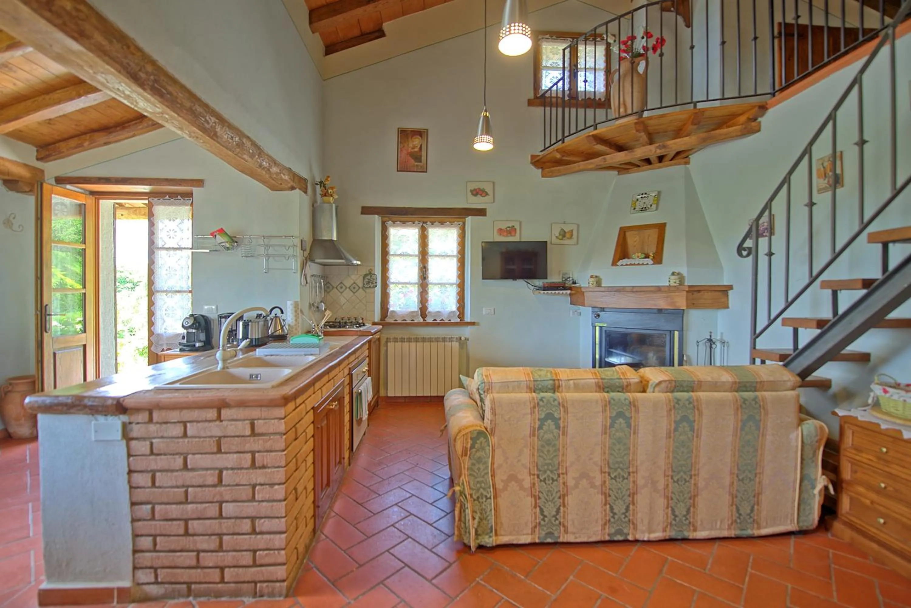 Kitchen or kitchenette in Casa Margherita 2 by PosarelliVillas