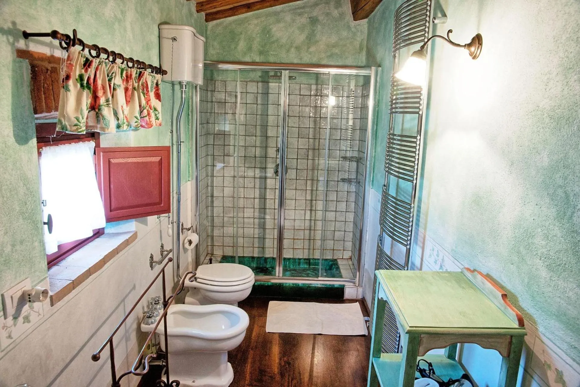 Bathroom in Villa Petrognano by PosarelliVillas