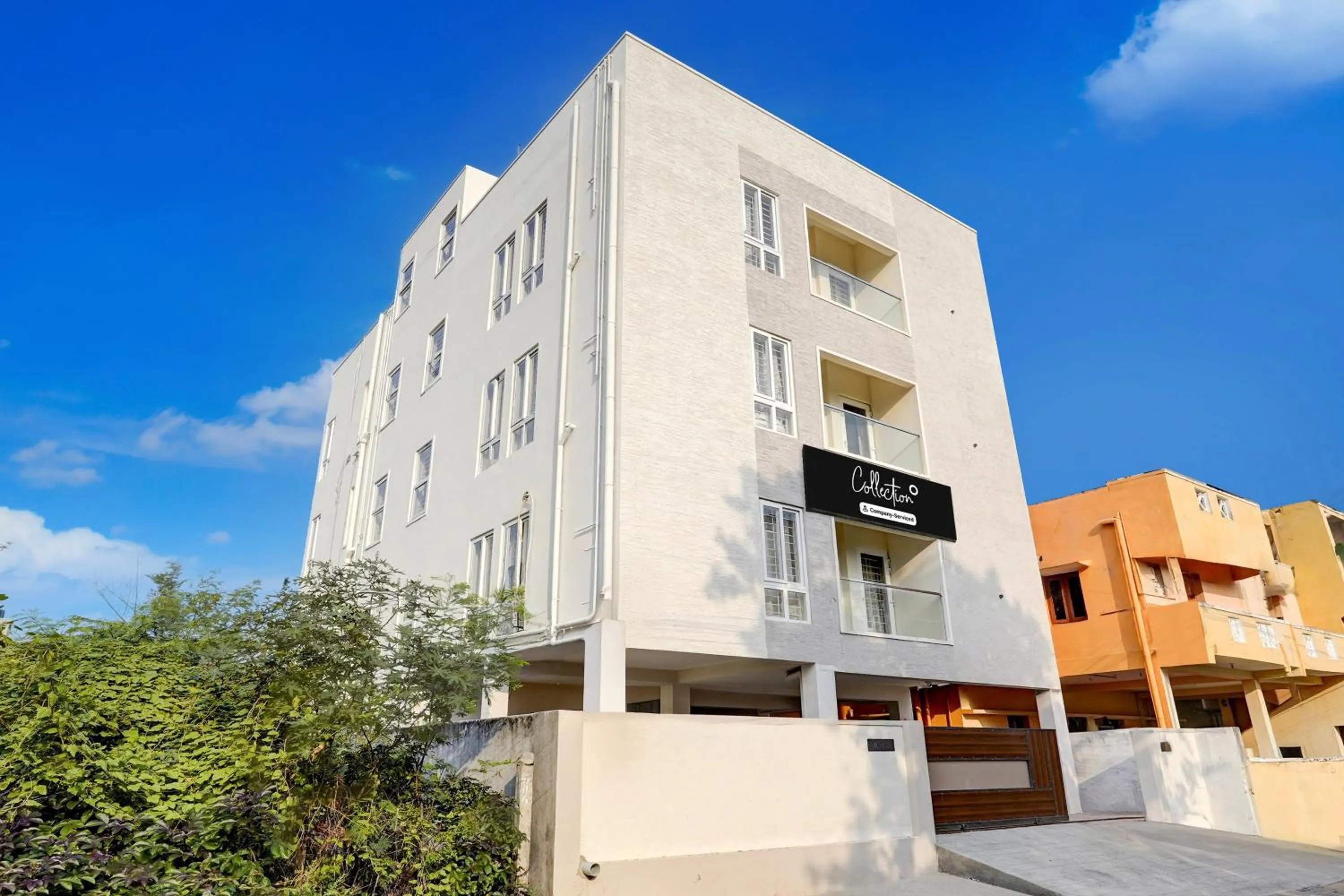 Facade/entrance in Super Collection O Sholinganallur Chennai Formerly Nimalan Residenc