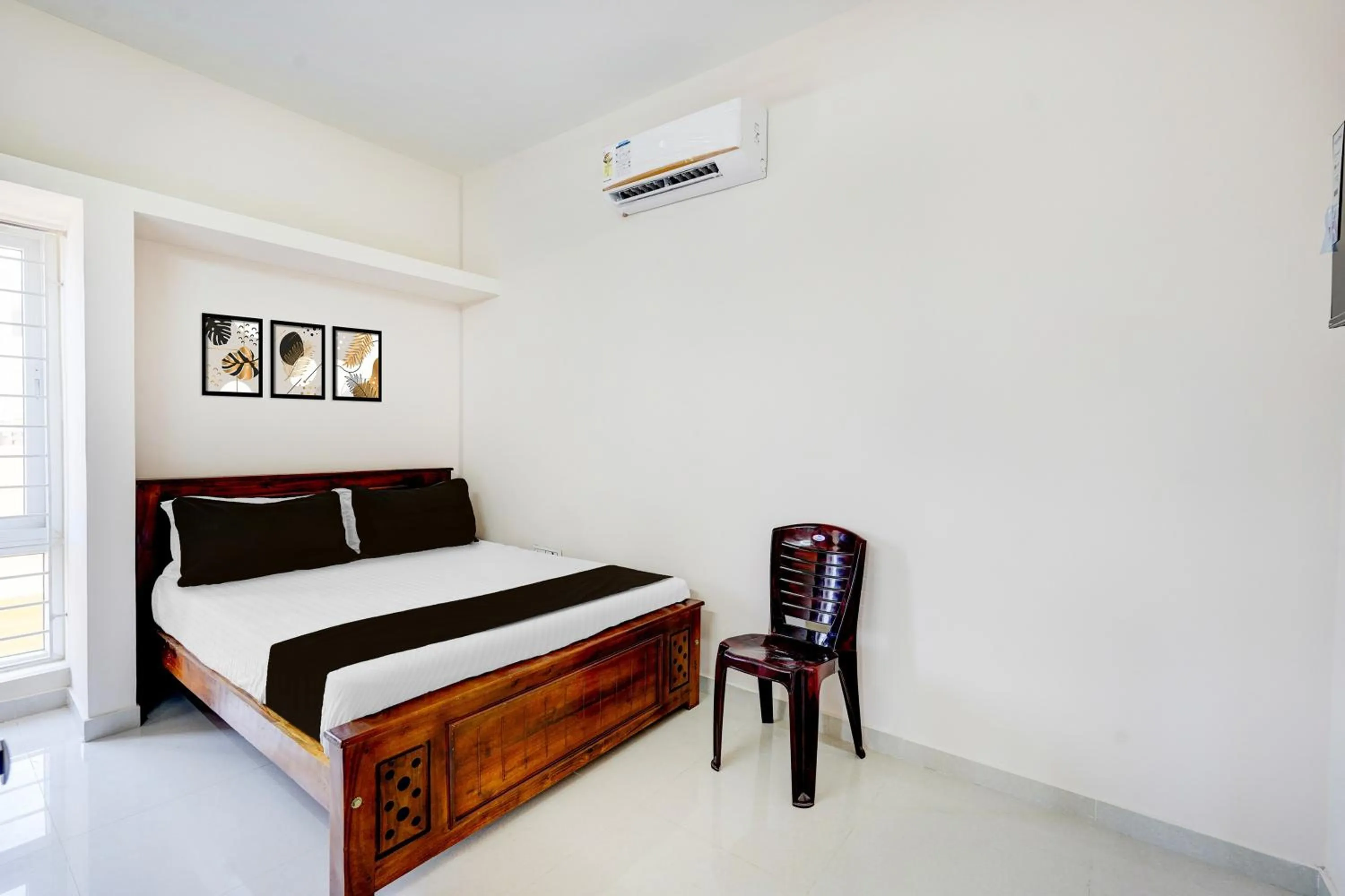 Bedroom in Super Collection O Sholinganallur Chennai Formerly Nimalan Residenc