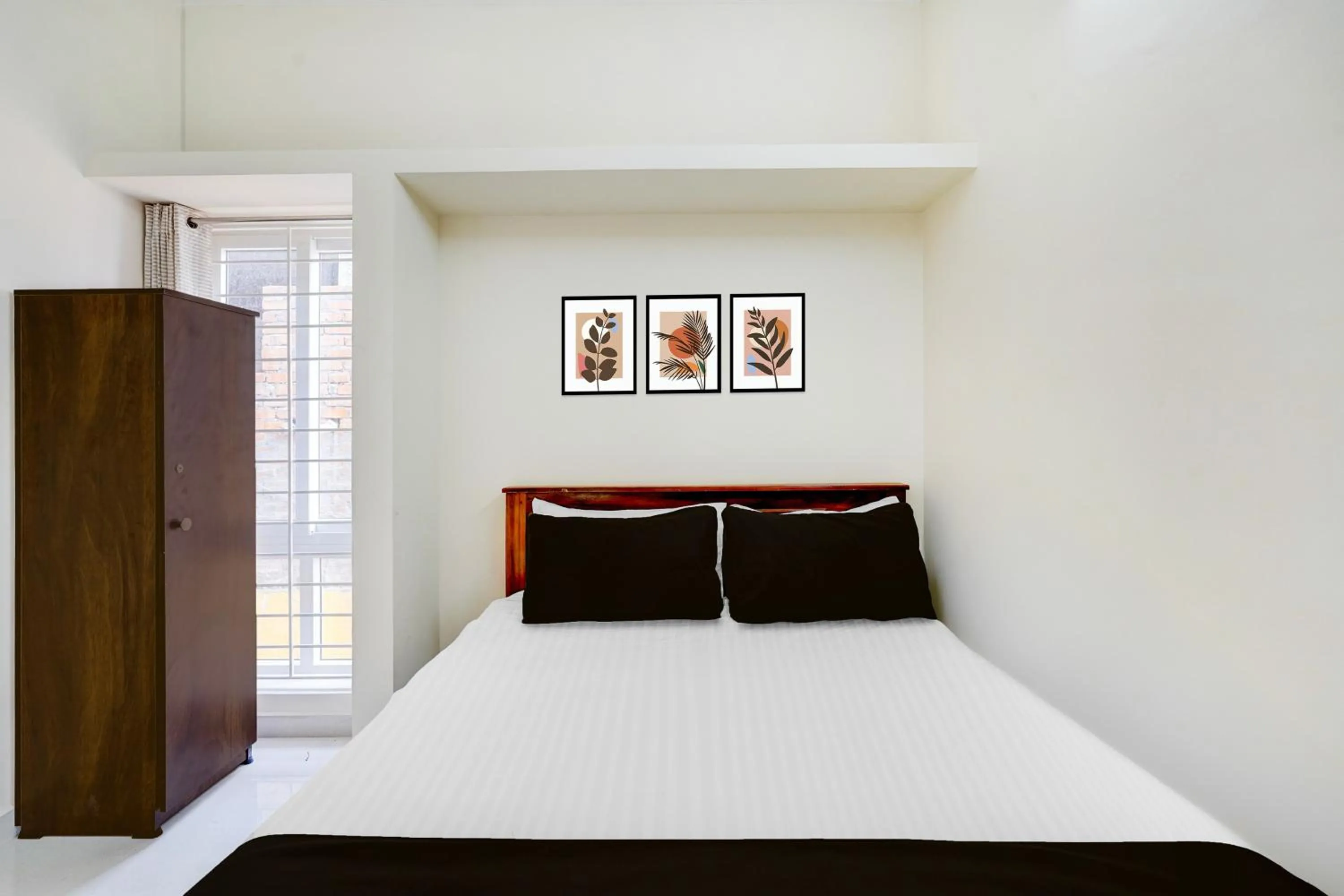 Bedroom in Super Collection O Sholinganallur Chennai Formerly Nimalan Residenc