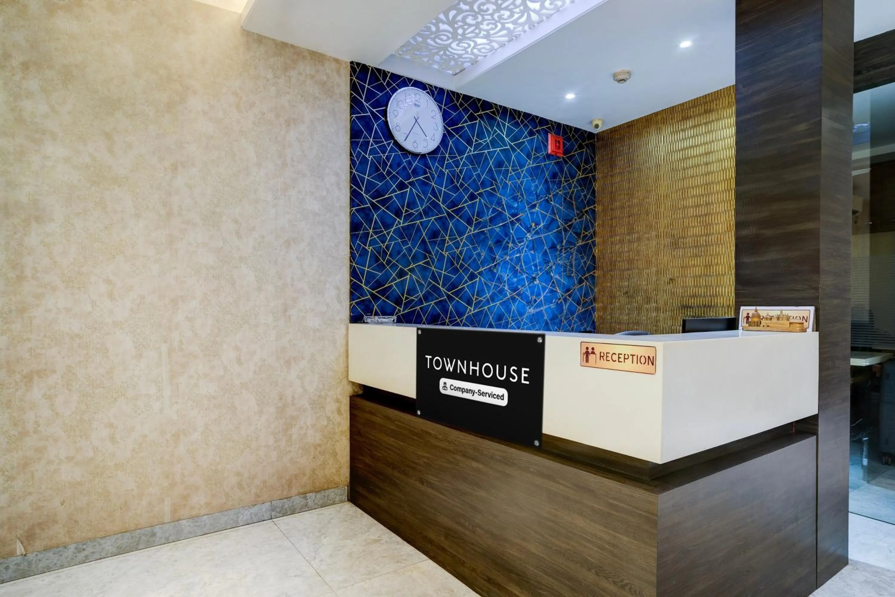 Lobby or reception in Super Townhouse Guwahati Railway Station Formerly Niharika Guest House