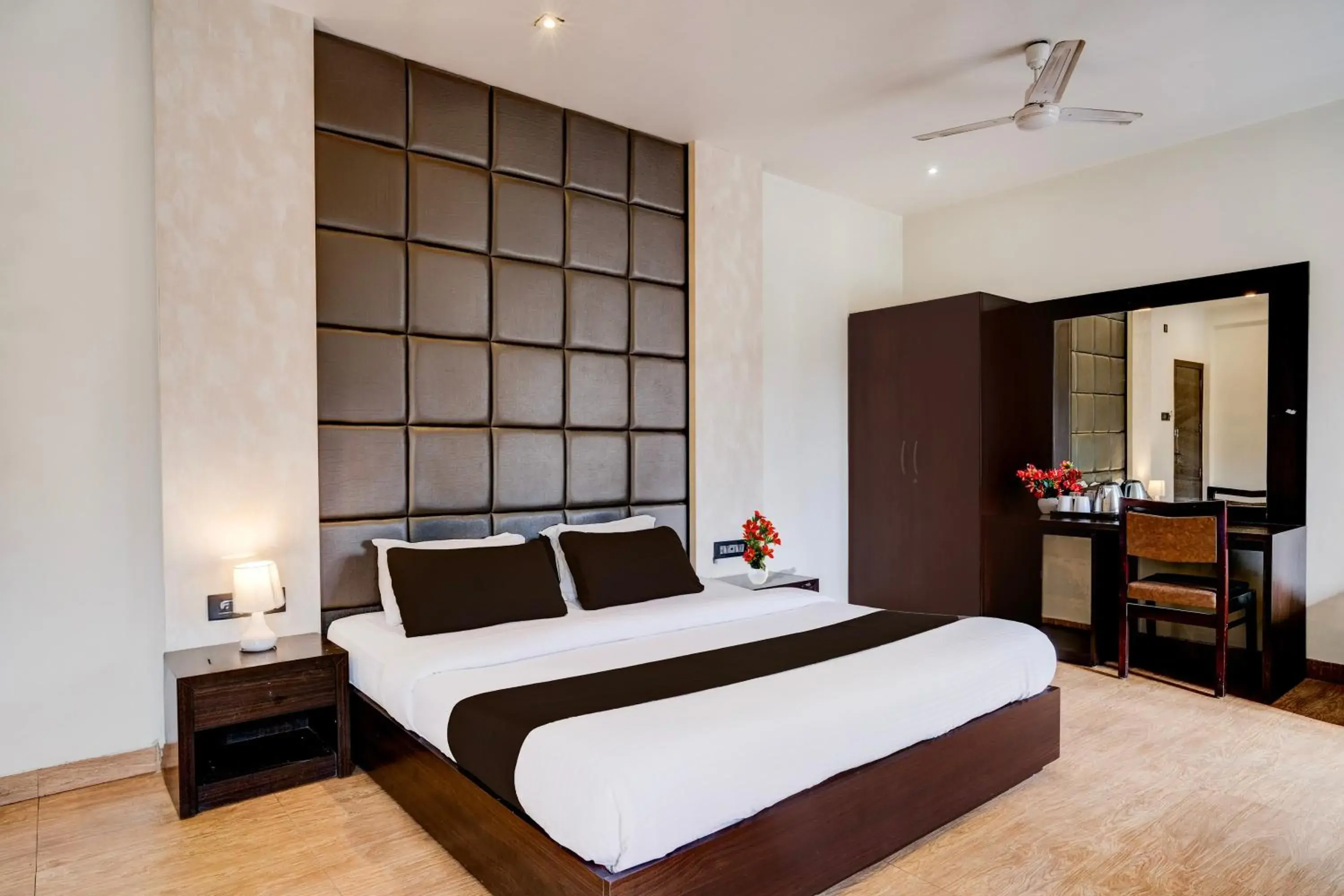 Super Townhouse Guwahati Railway Station Formerly Niharika Guest House Super Townhouse Guwahati Railway Station Formerly Niharika Guest House