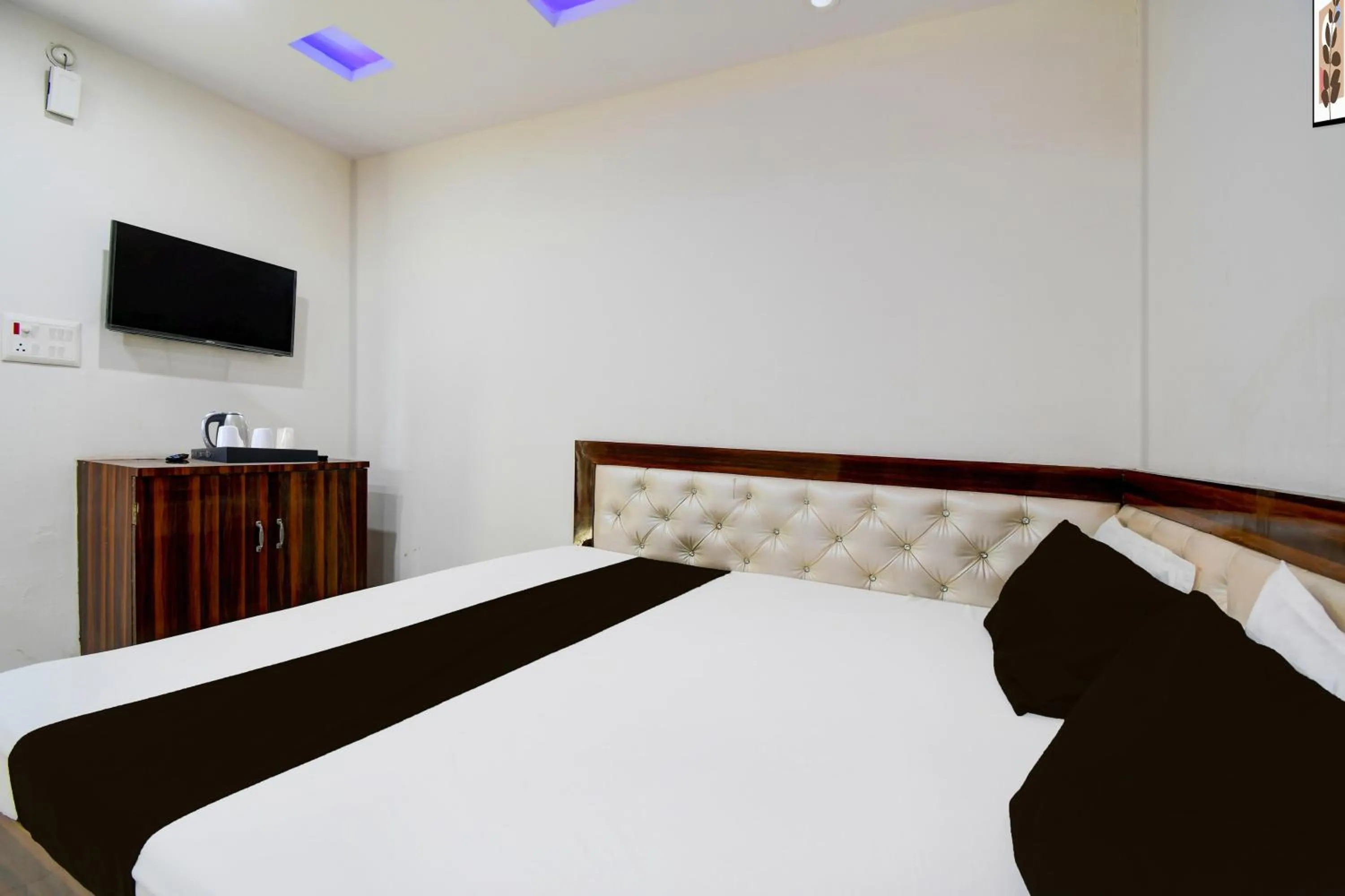 Bedroom, Bed in Super Hotel O Gorakhpur Industrial Area Formerly Shaurya Inn