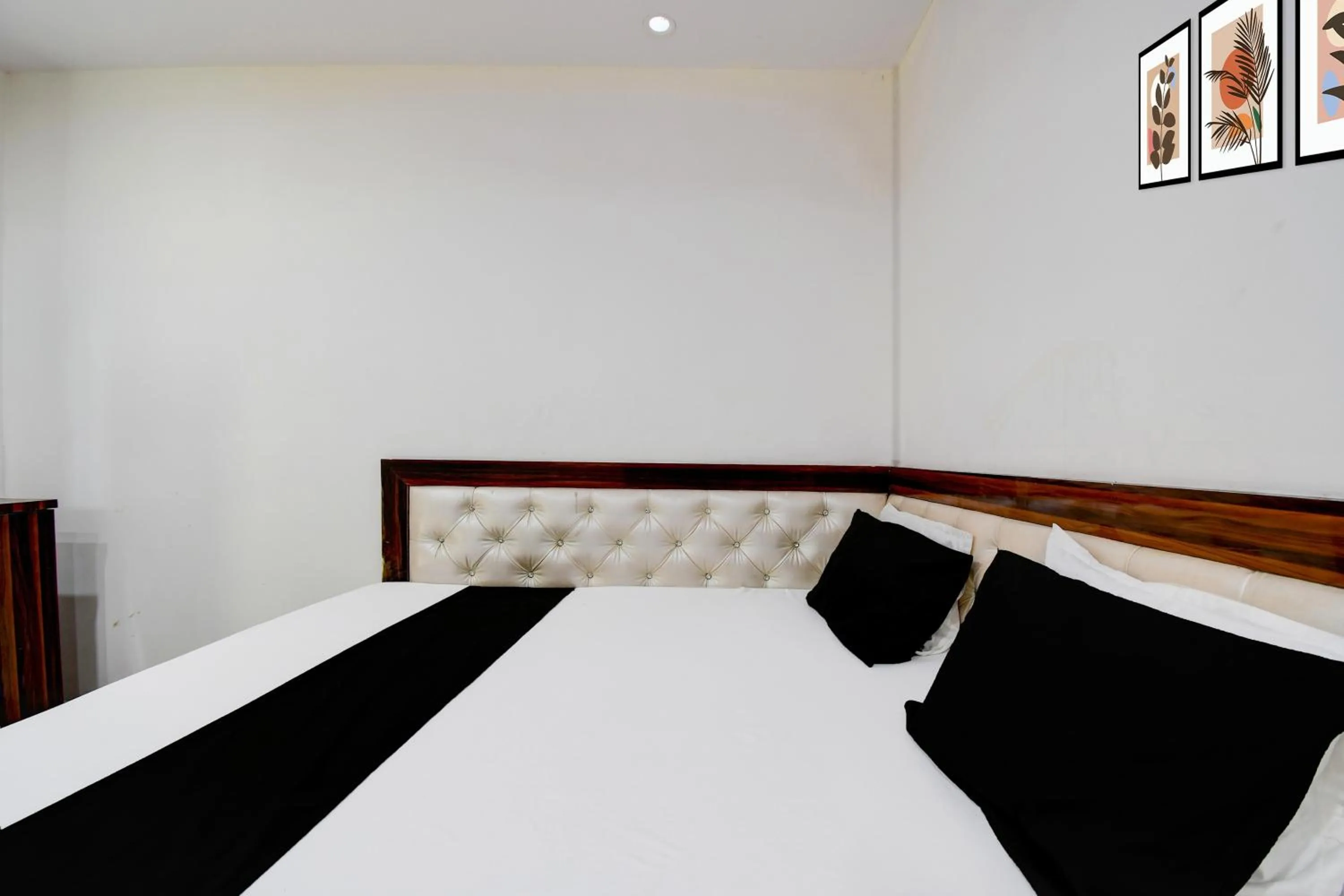 Bedroom, Bed in Super Hotel O Gorakhpur Industrial Area Formerly Shaurya Inn