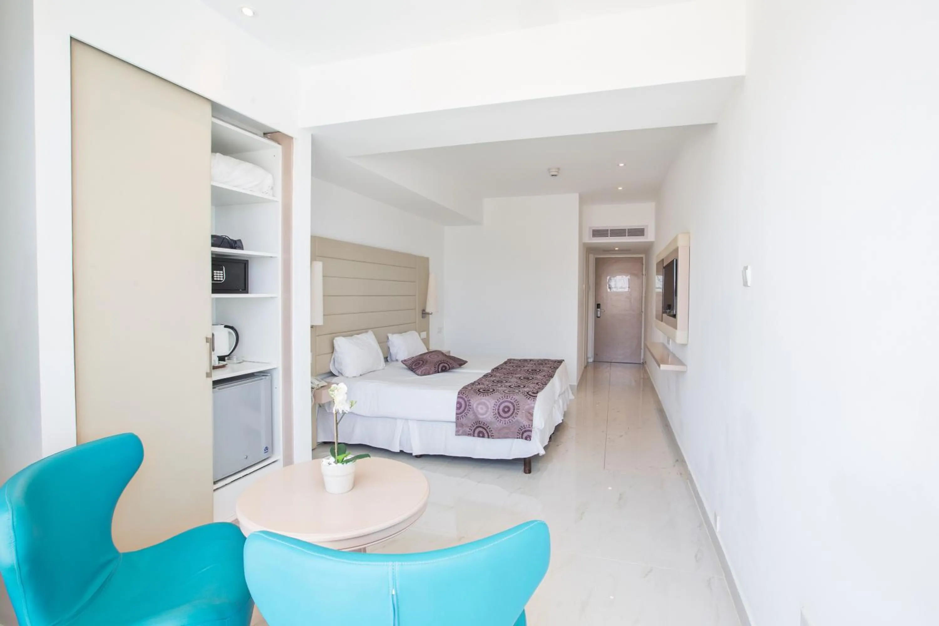 Bed in Tsokkos Protaras Beach Hotel