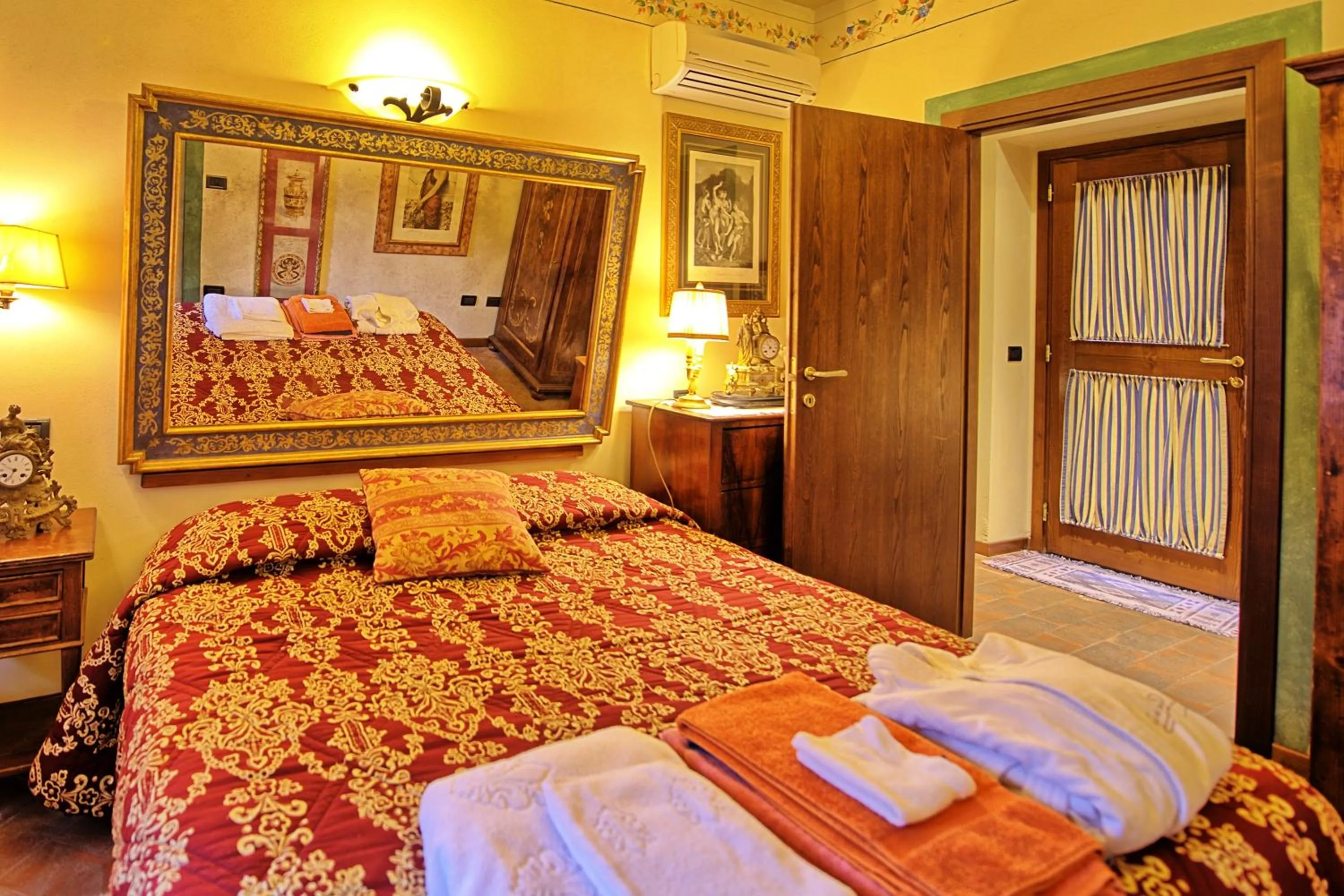 Bedroom, Bed in Casa Vania by PosarelliVillas