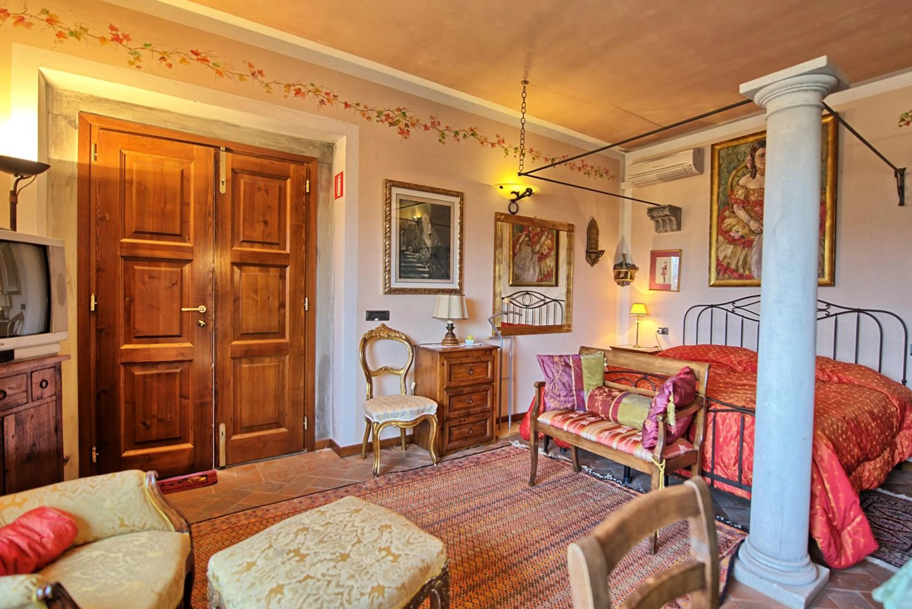 Bedroom in Casa Vania by PosarelliVillas