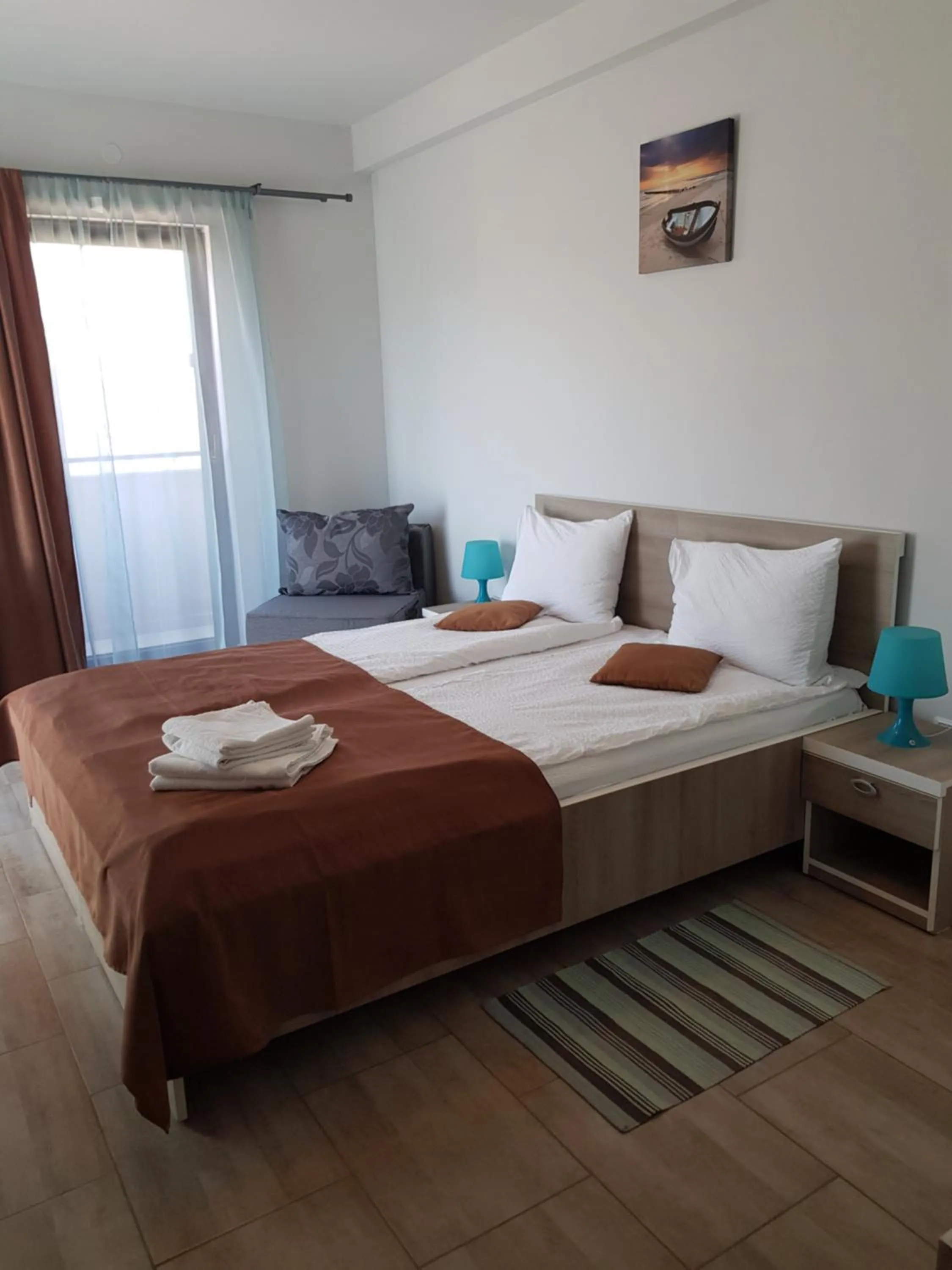 Bed in Sunny Family Vila Constanta
