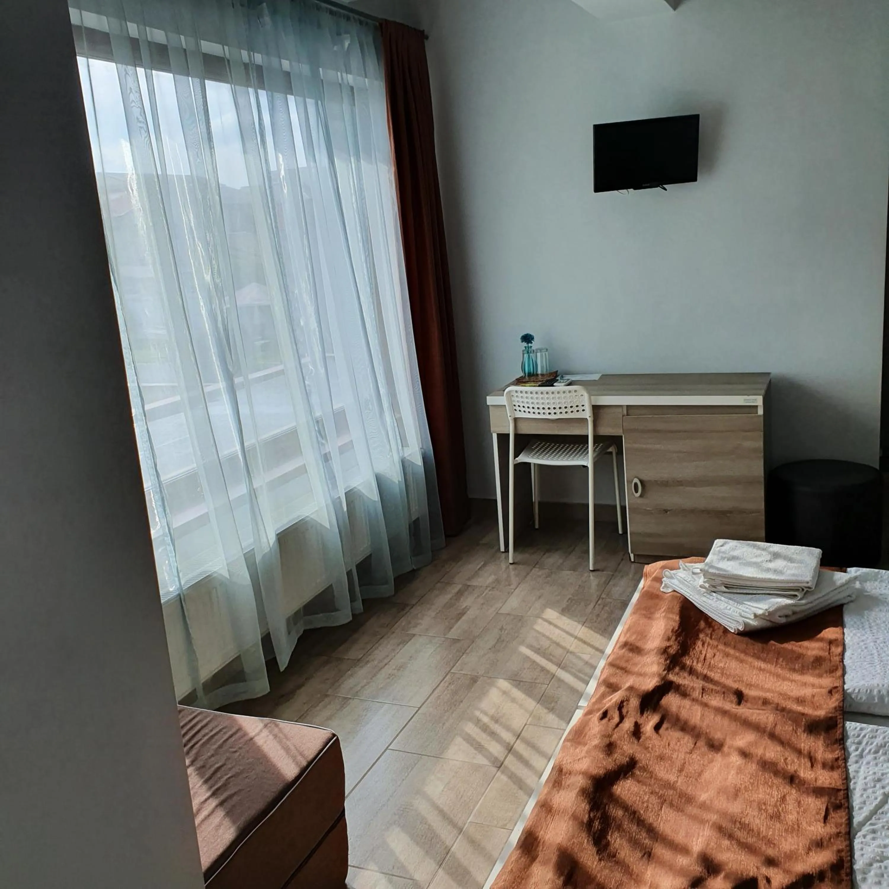 Bed in Sunny Family Vila Constanta