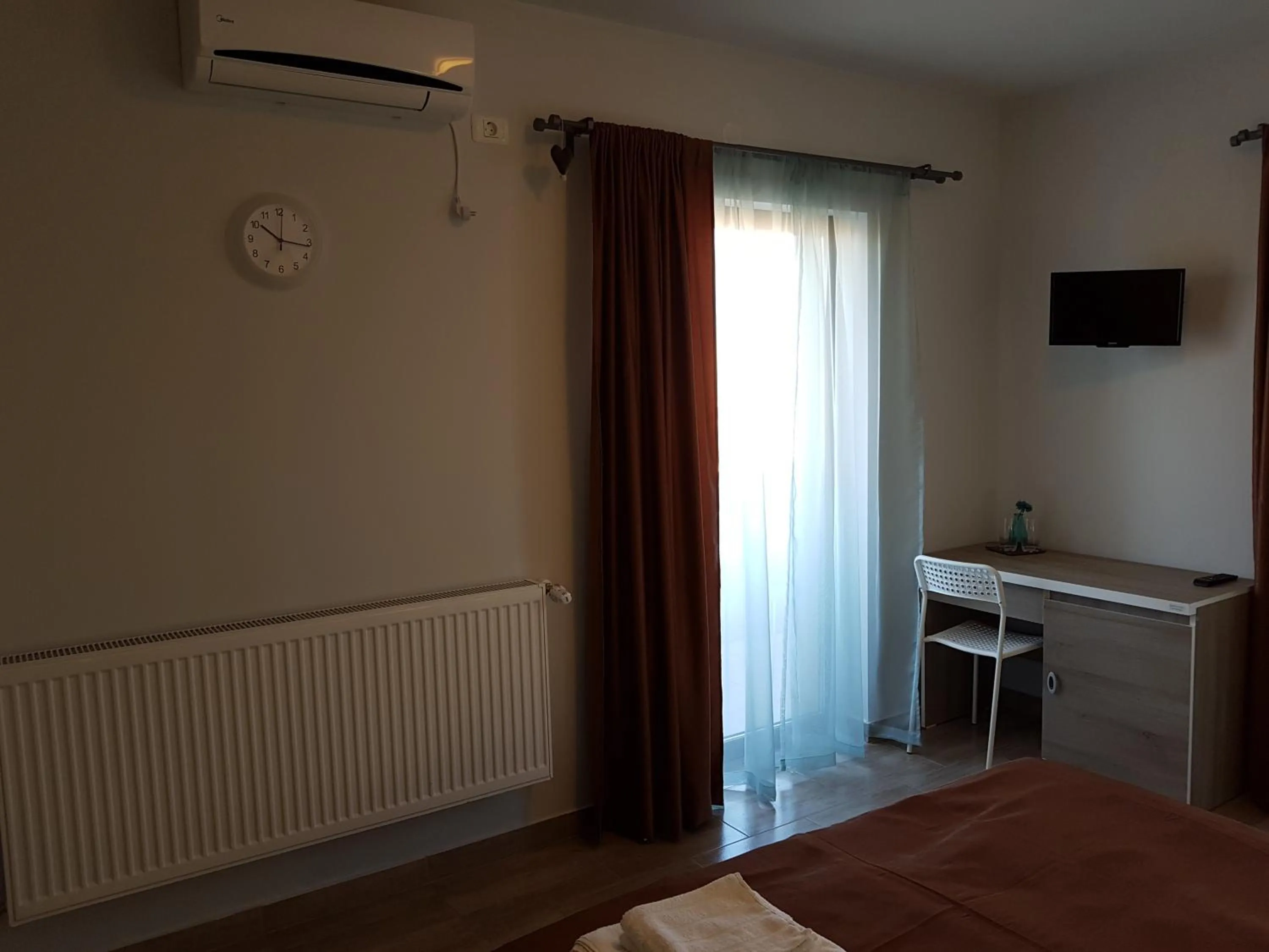 Photo of the whole room, Bed in Sunny Family Vila Constanta