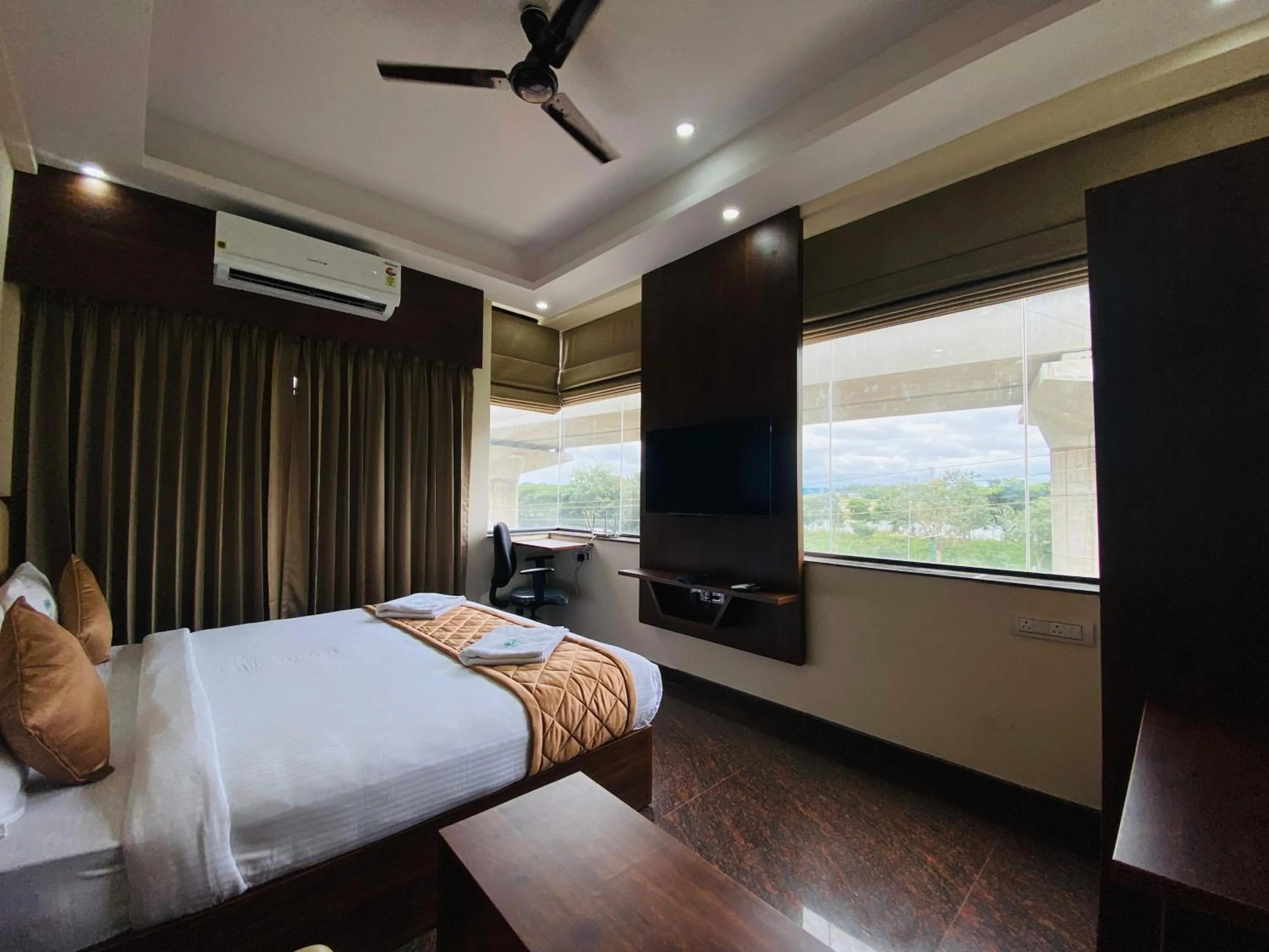 Bed in Hotel Sahara Tree