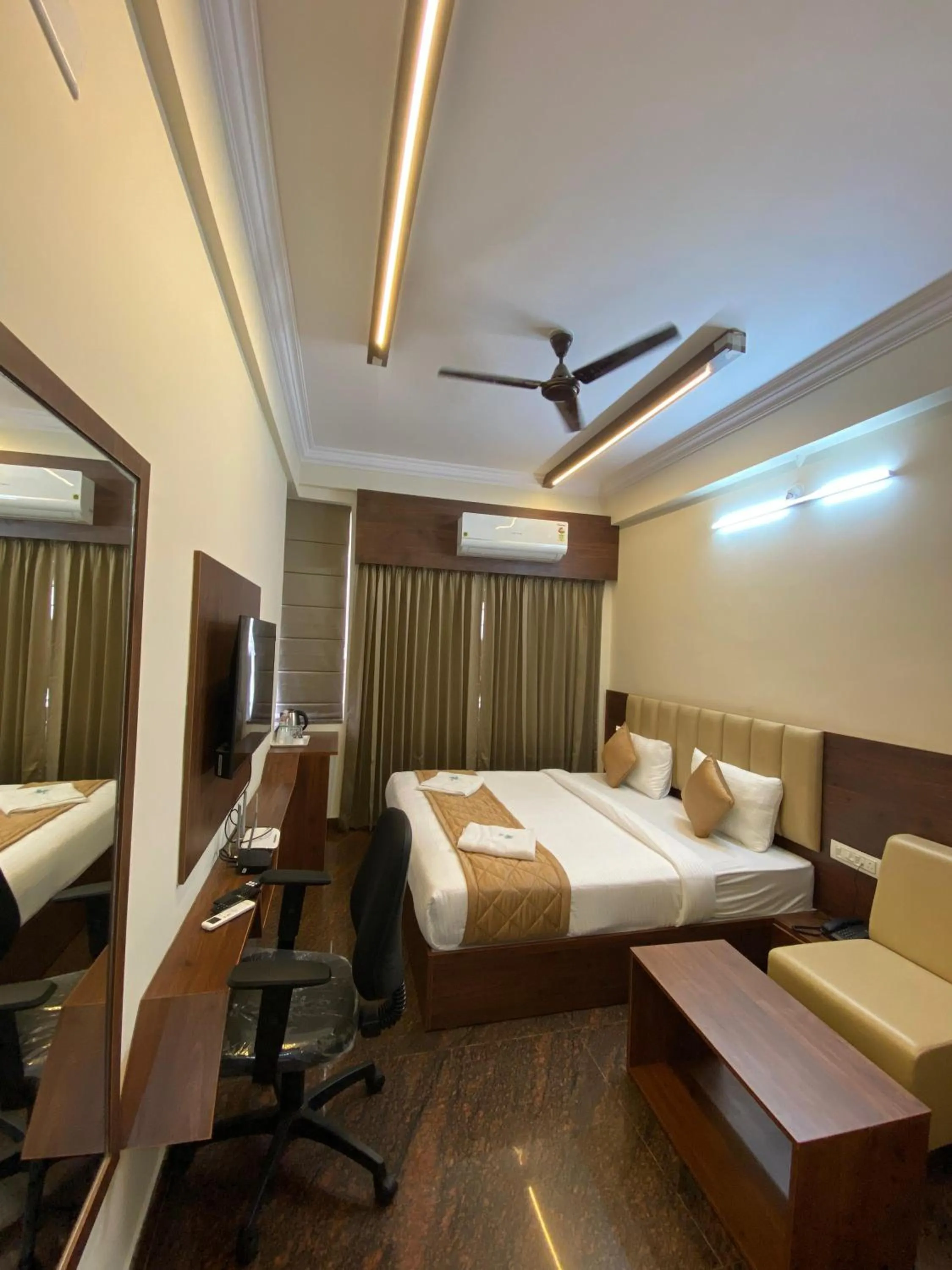 Bed in Hotel Sahara Tree