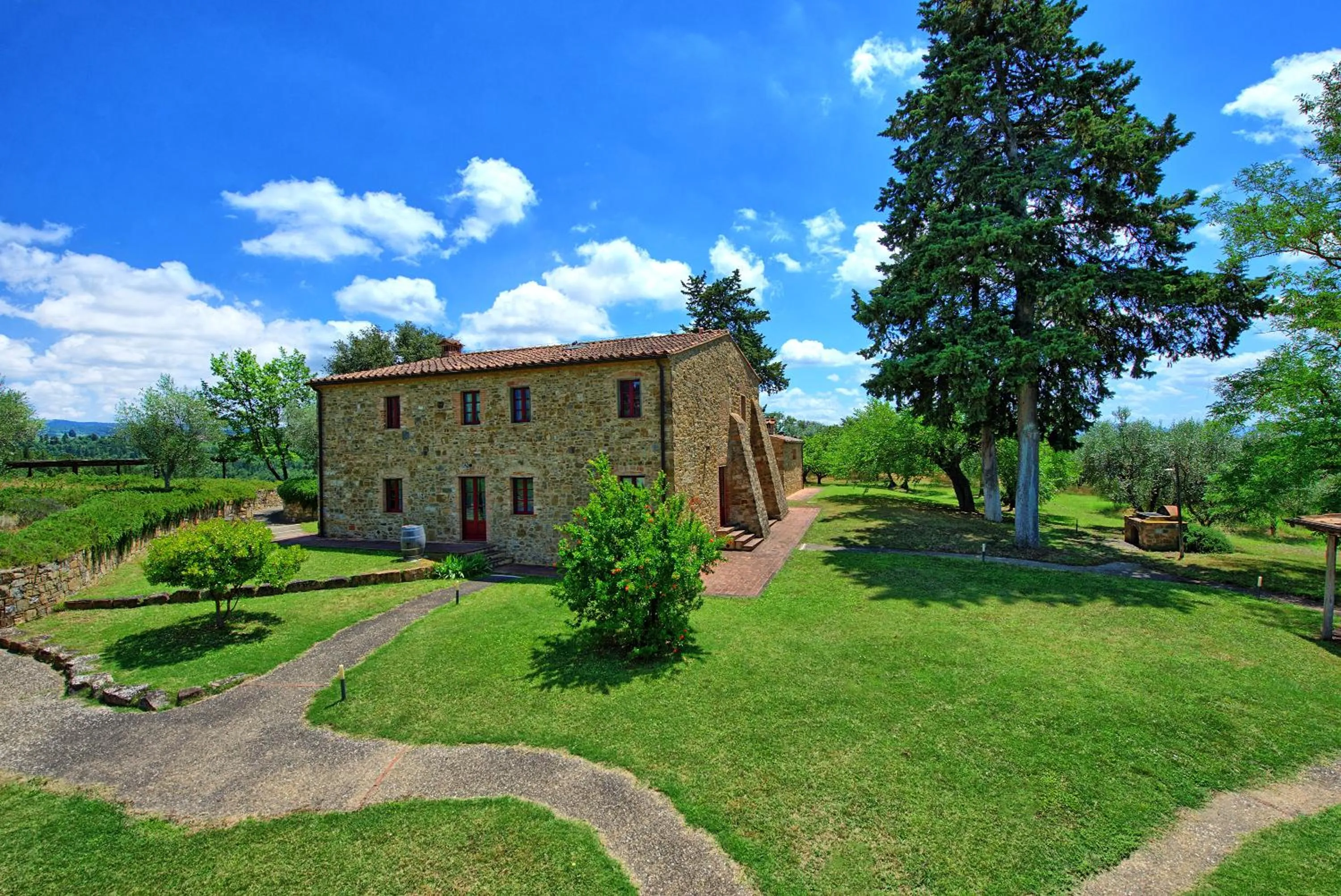 Property building in Villa Ferdinando by PosarelliVillas