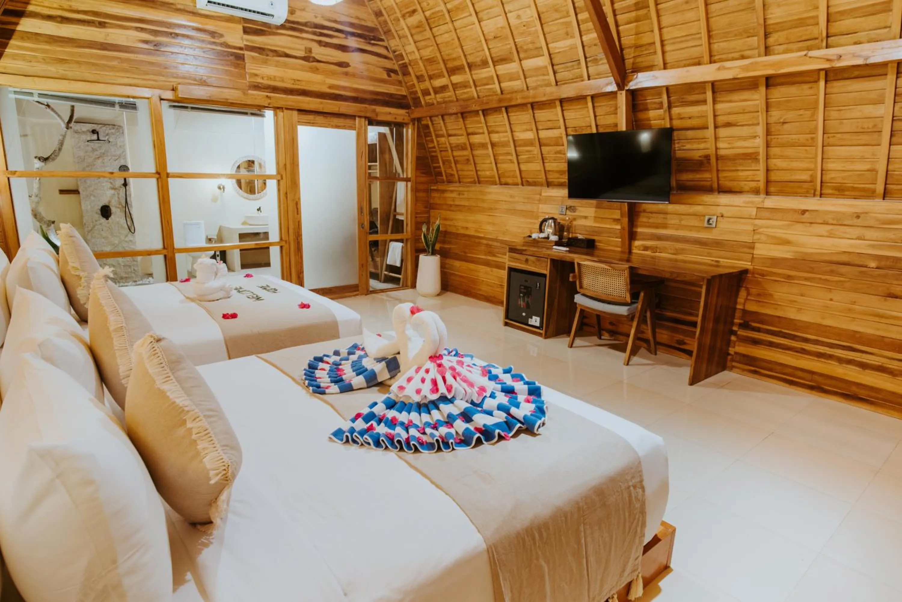 TV and multimedia in Samplangan Penida Resort