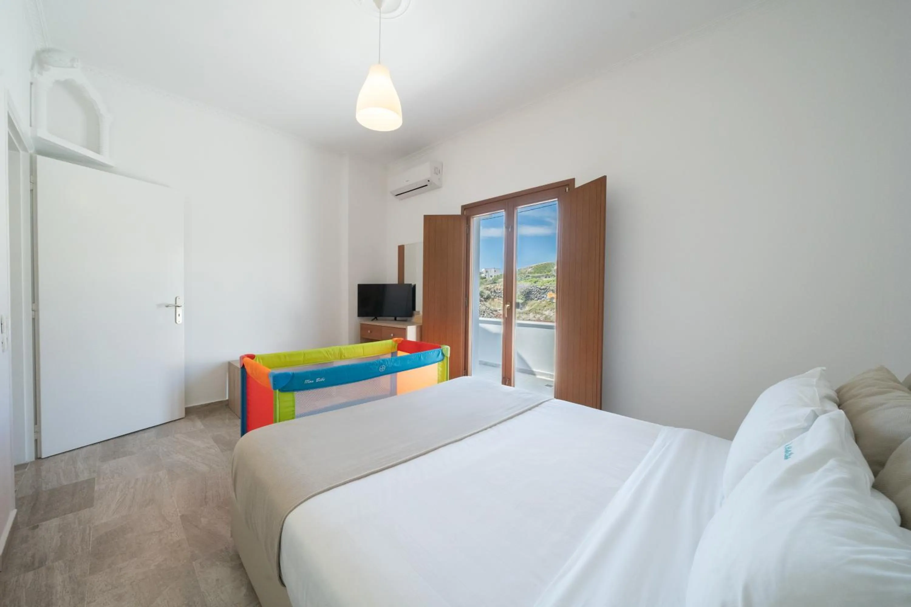 Bed in Belle Etoile Villas