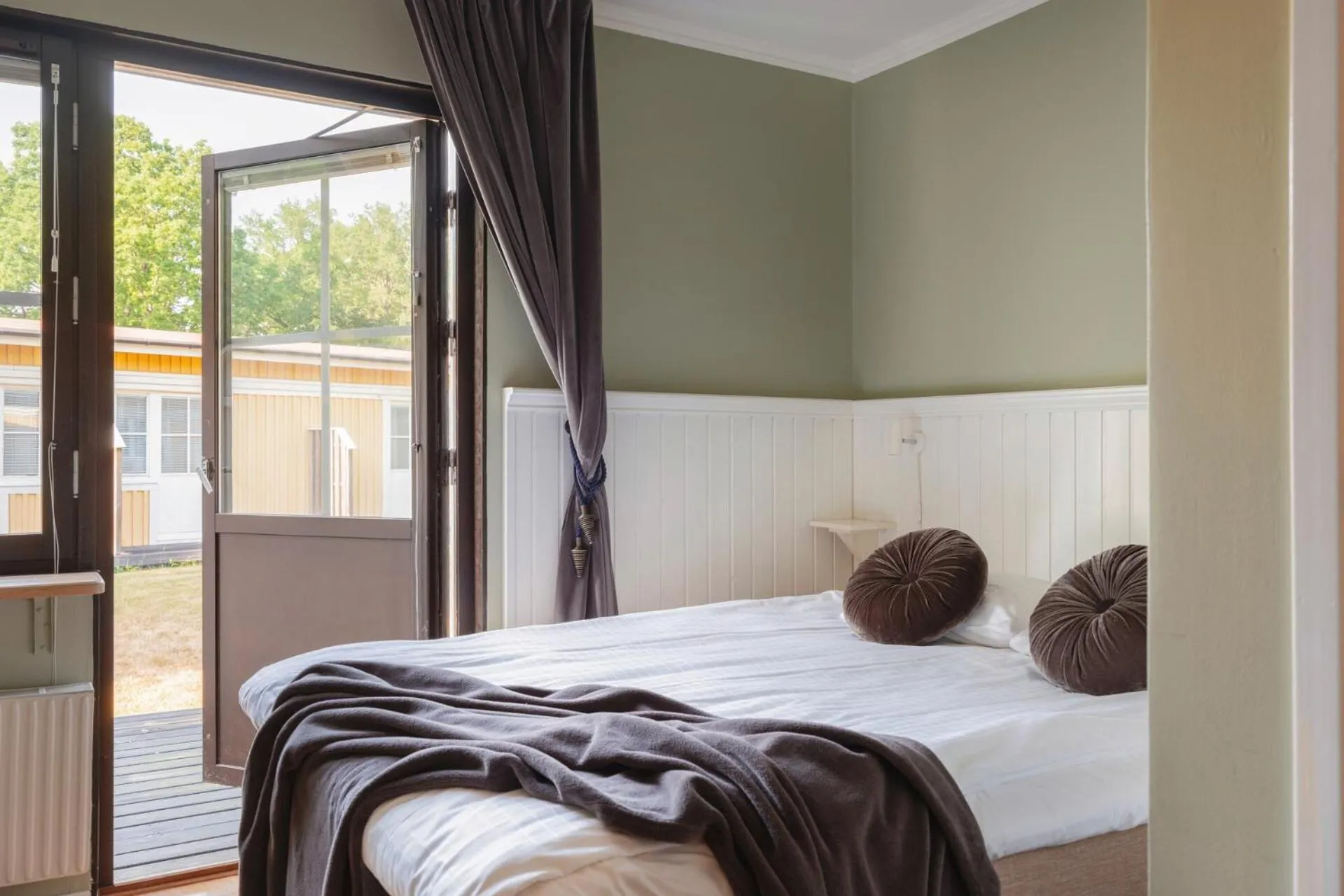 Bedroom, Bed in Lejondals Slott