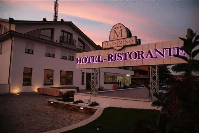 Facade/entrance in Hotel Massimino