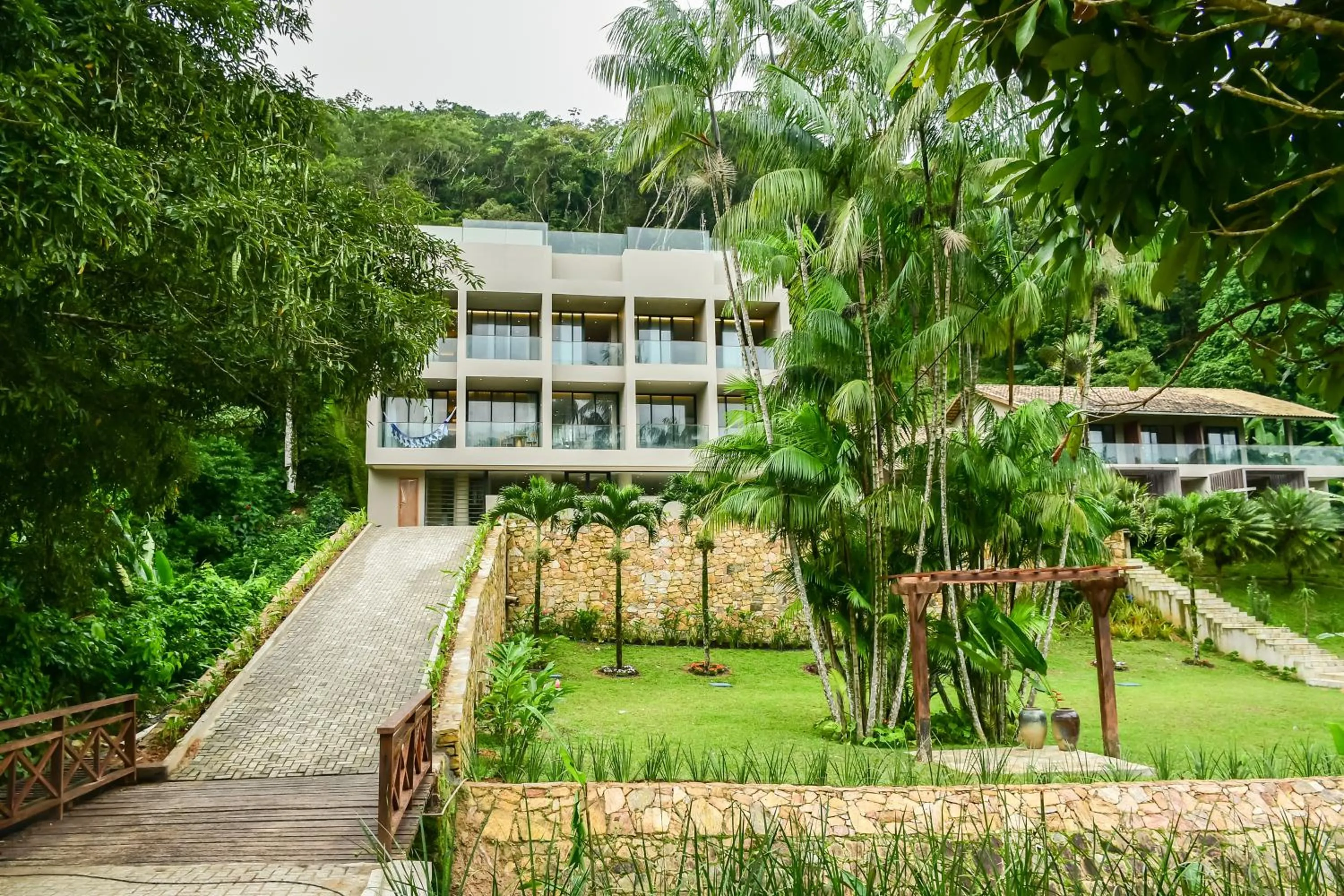 Eagle Boutique Hotel