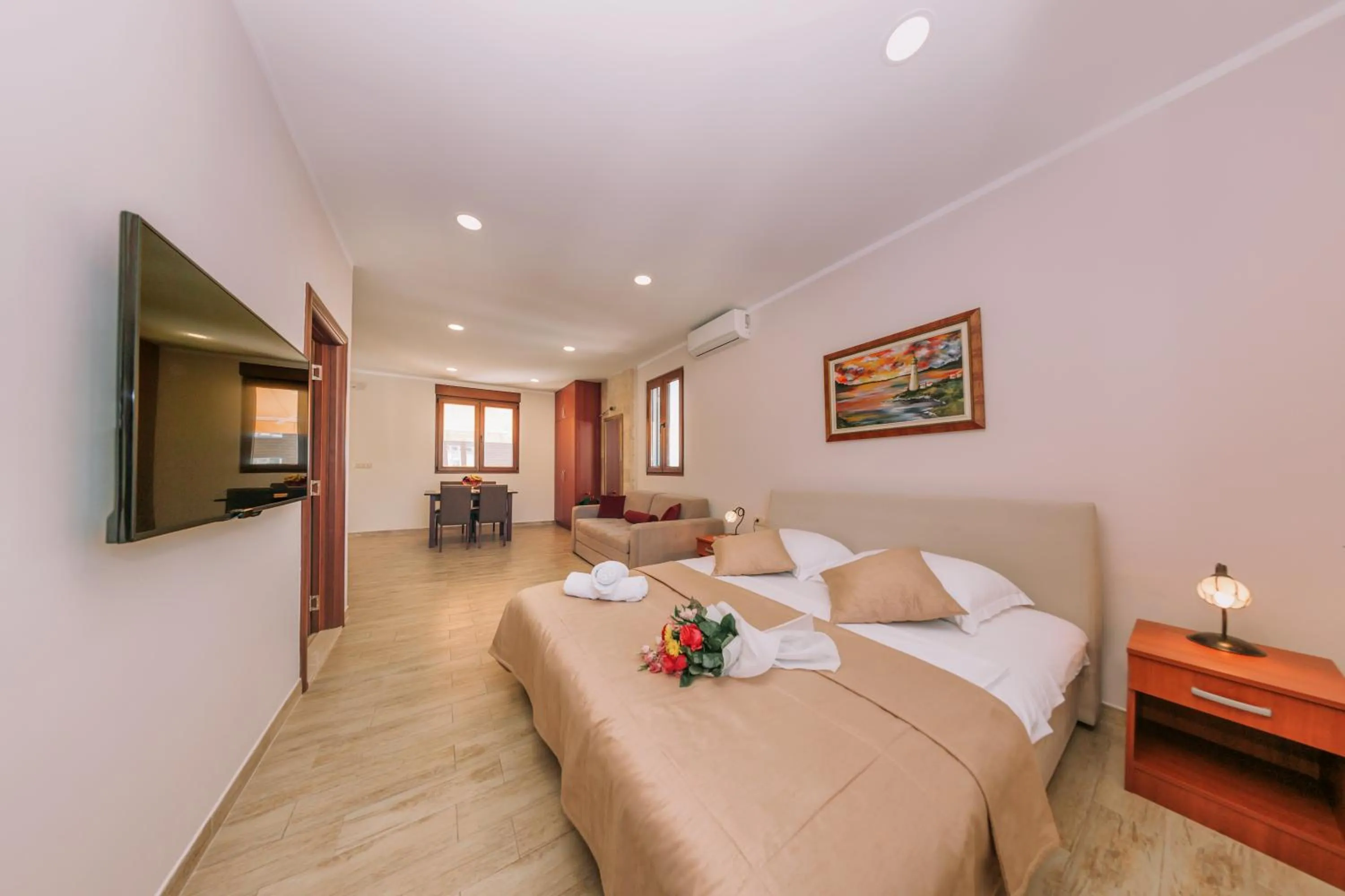 Photo of the whole room, Bed in City Apartments