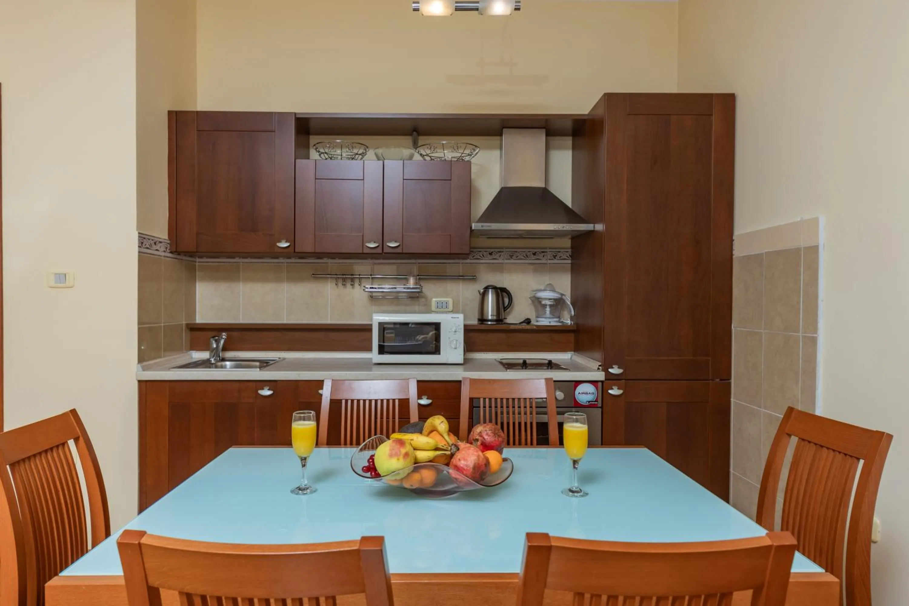 Kitchen or kitchenette in City Apartments