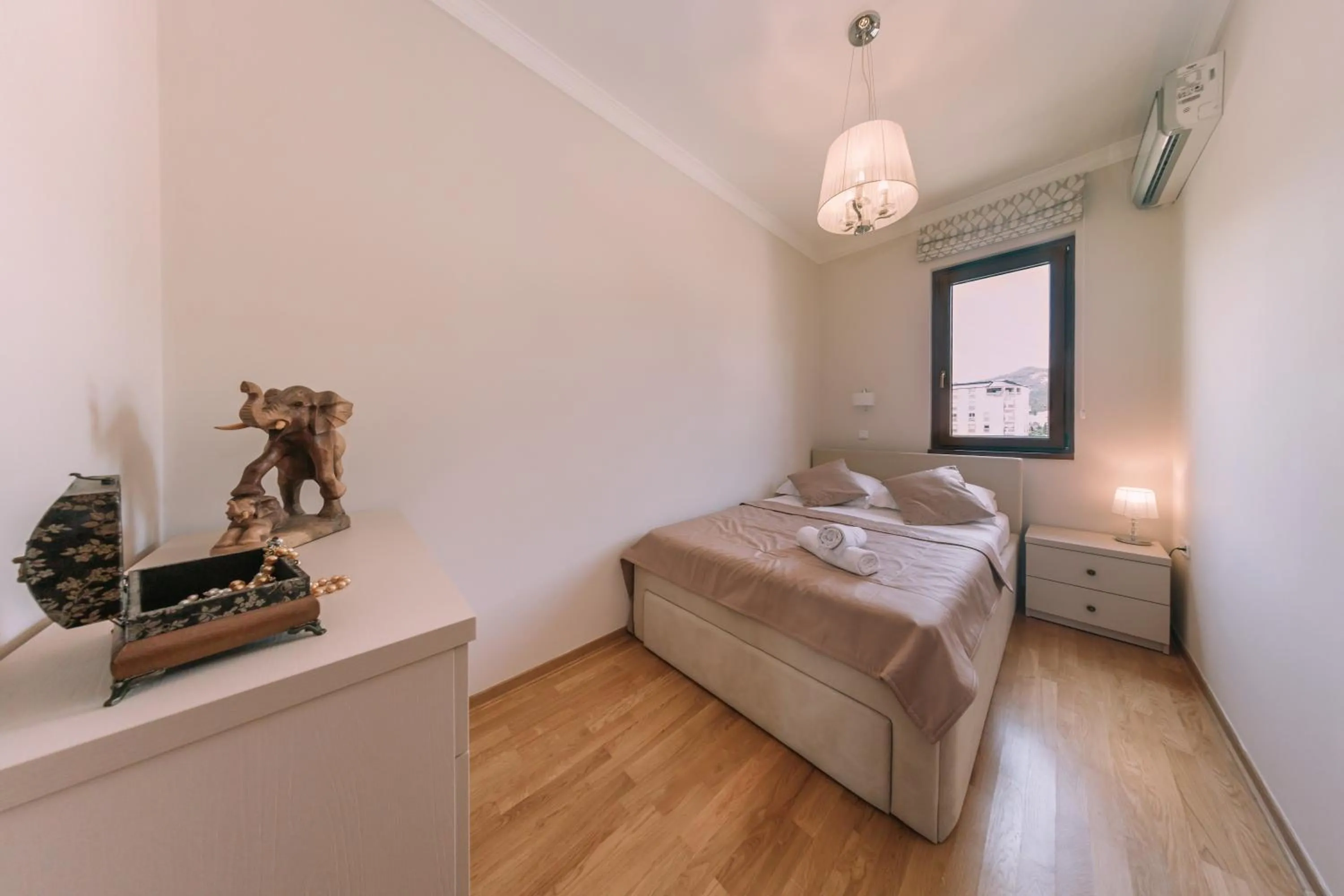 Bed in City Apartments