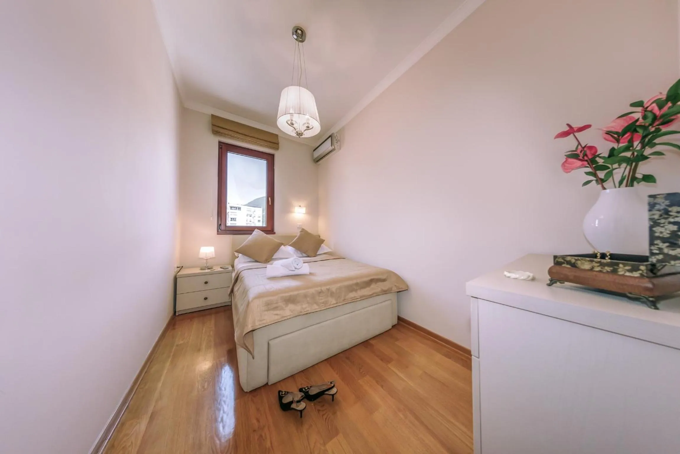 Bed in City Apartments