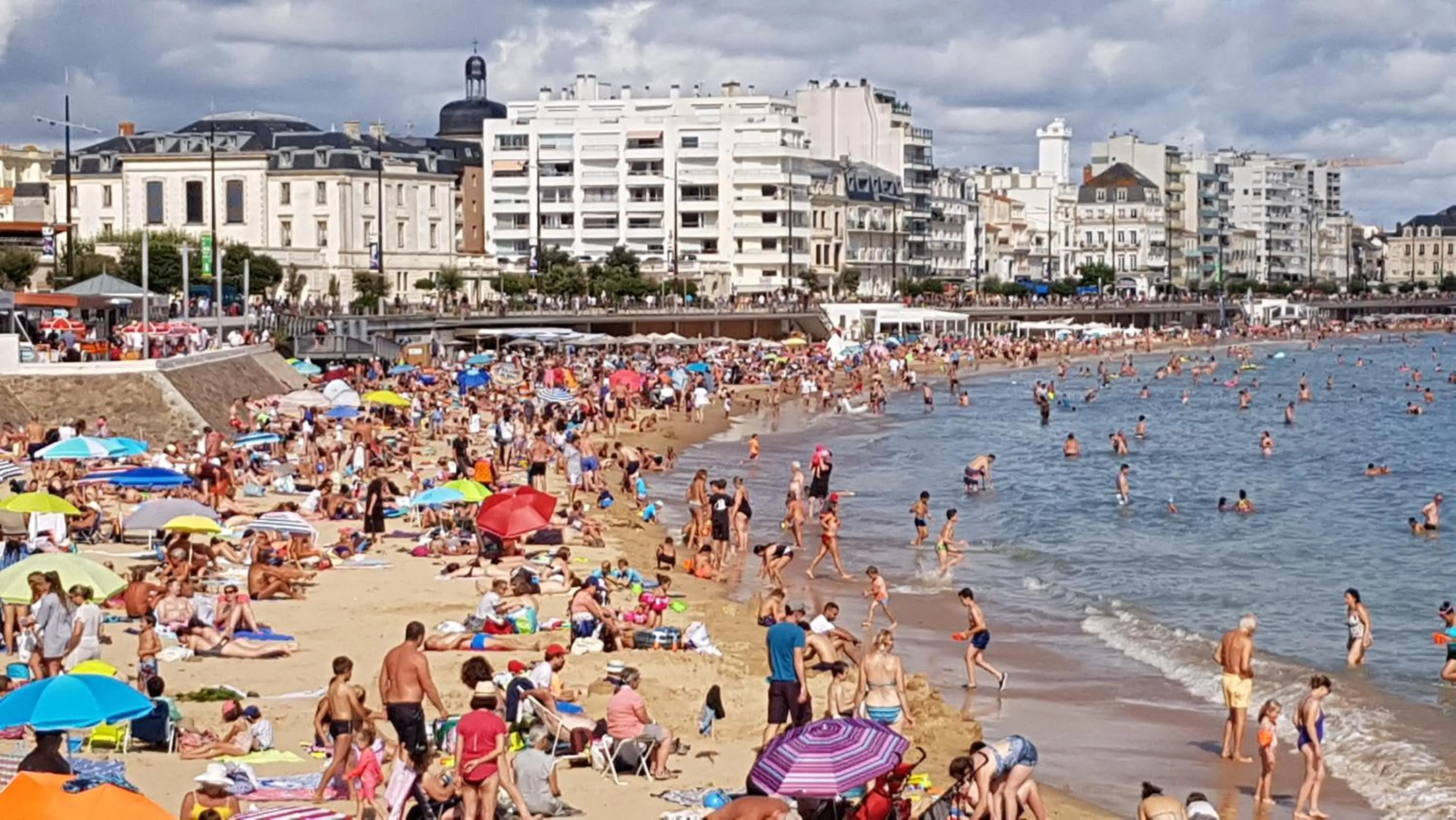 Beach in Appartement Vue Sur Mer