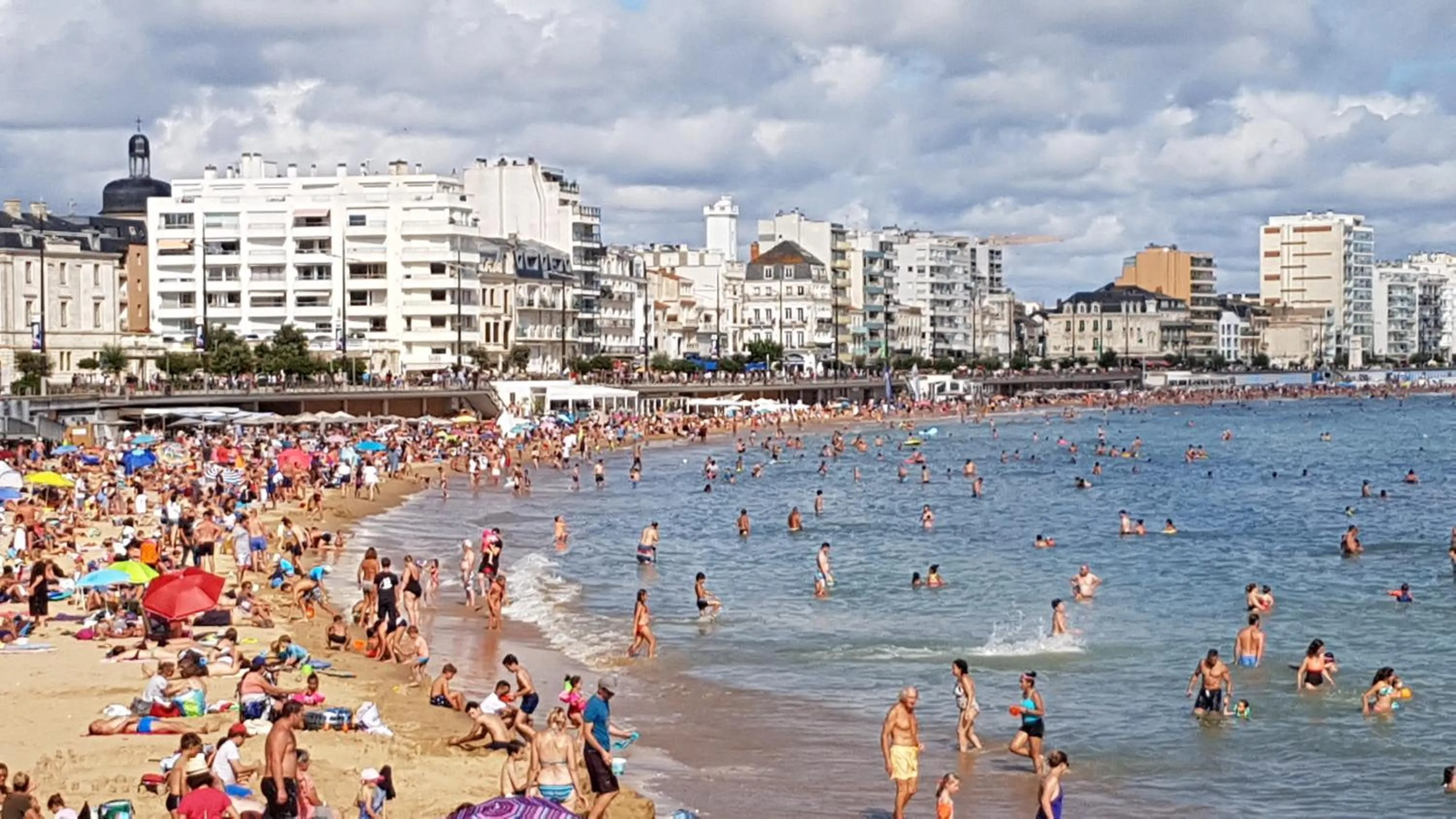 Beach in Appartement Vue Sur Mer